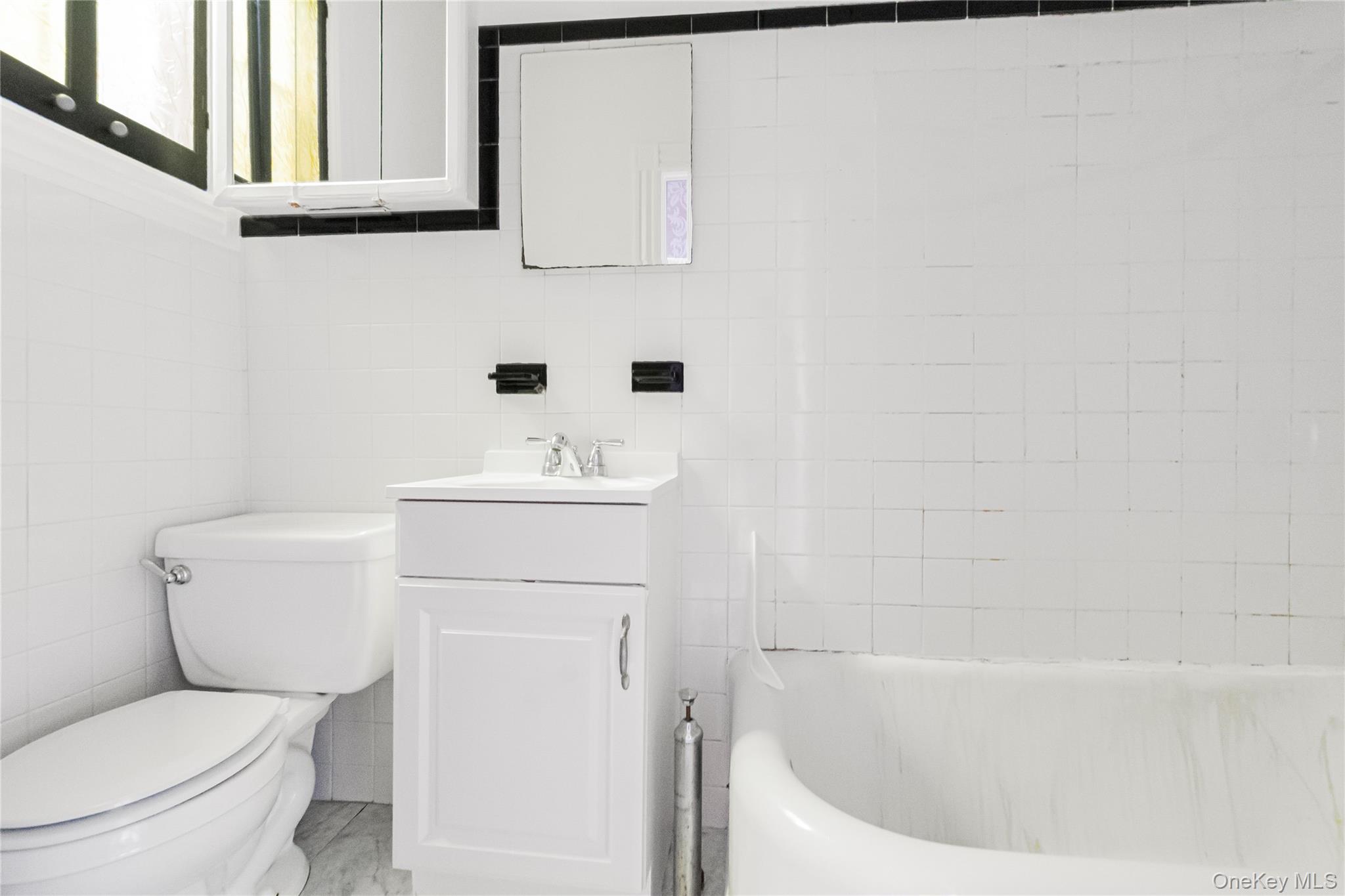 1880 Bleecker Street Property Photo 33
