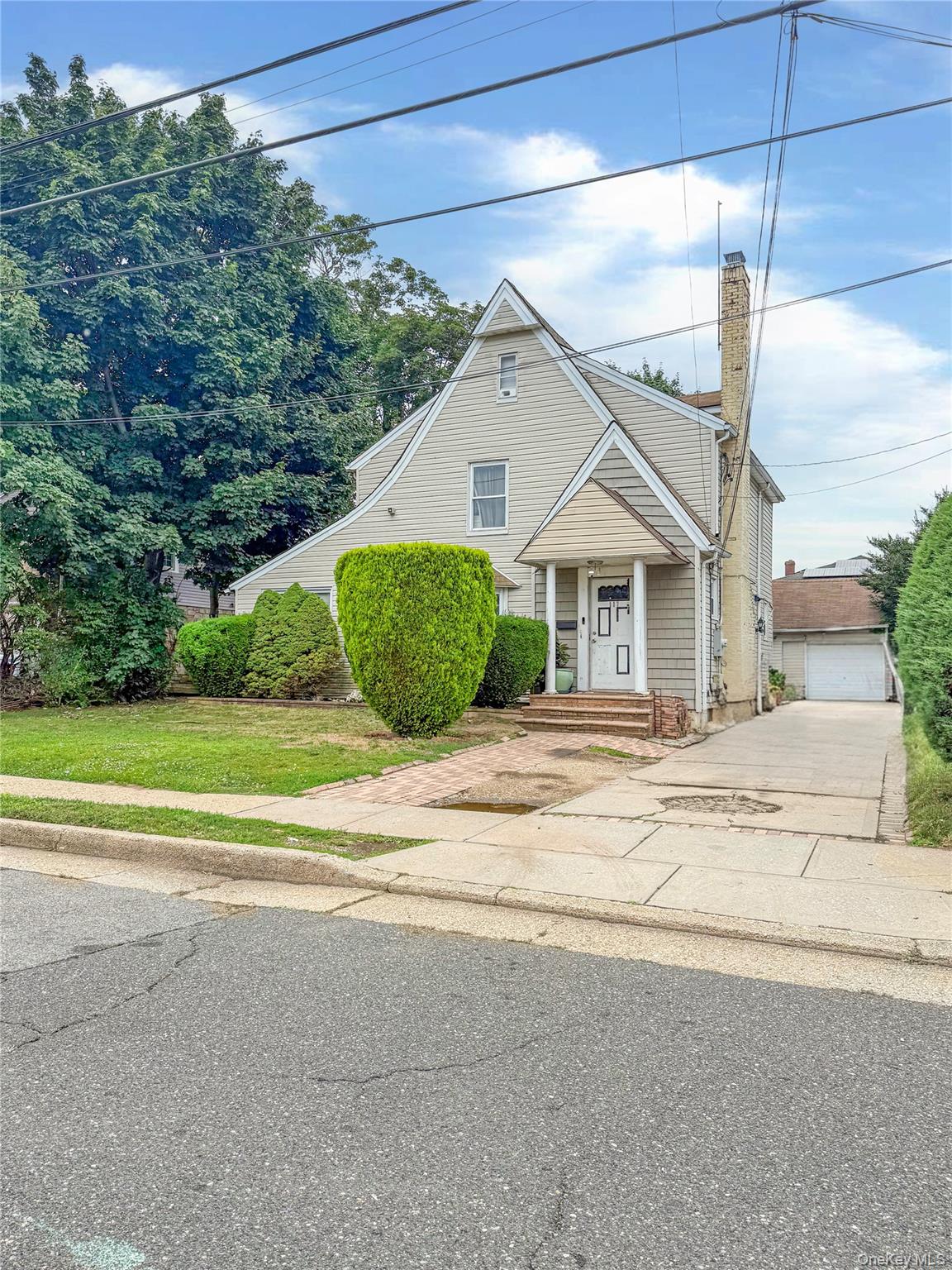 117 Warner Avenue Property Photo 1