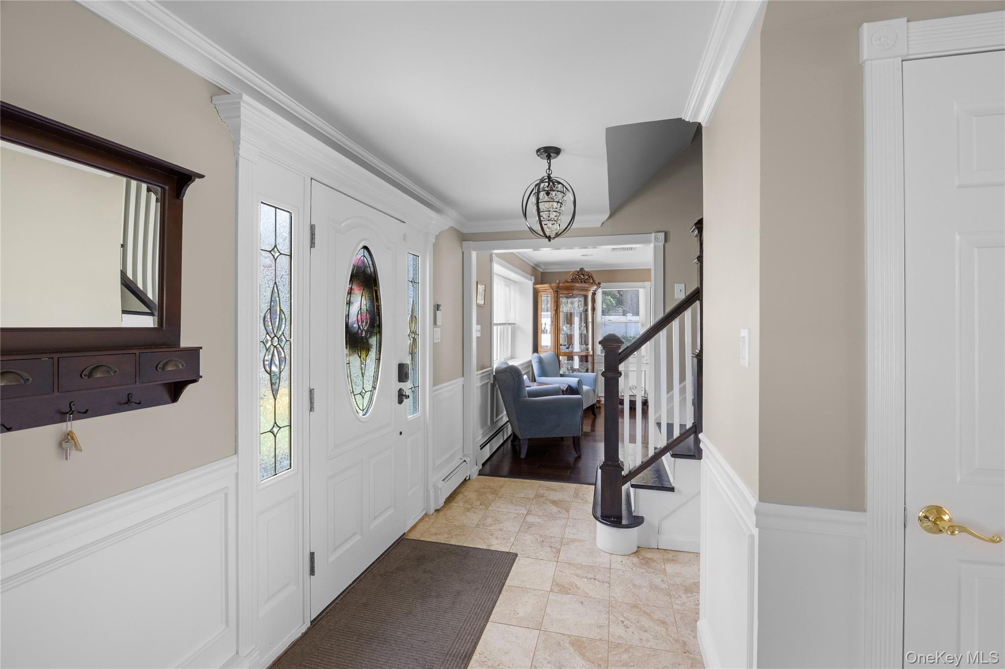 6 Stratton Lane Property Photo 2