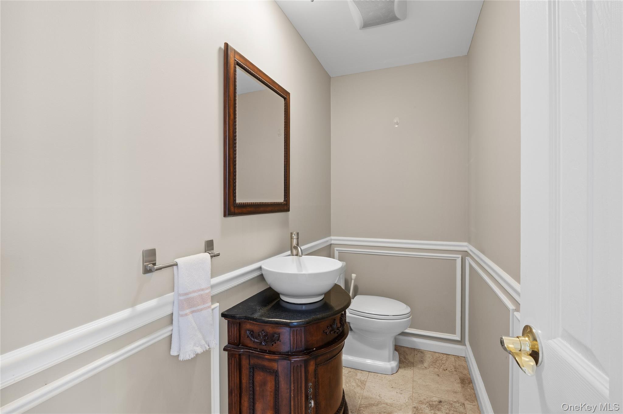6 Stratton Lane Property Photo 14