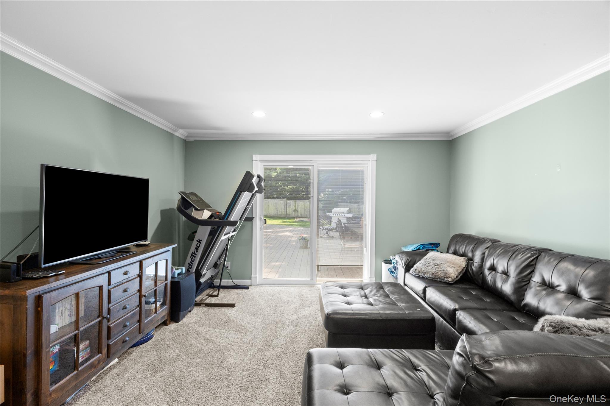 6 Stratton Lane Property Photo 15