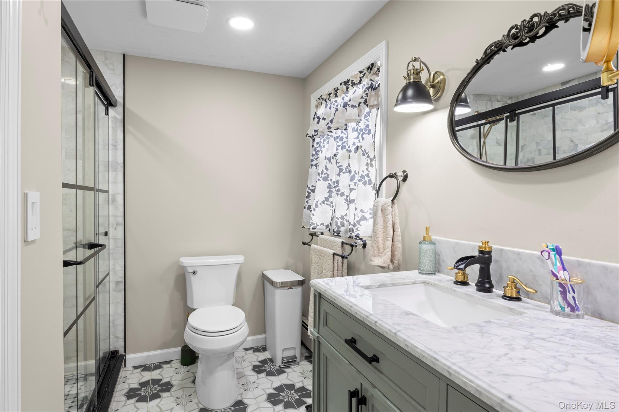 6 Stratton Lane Property Photo 18