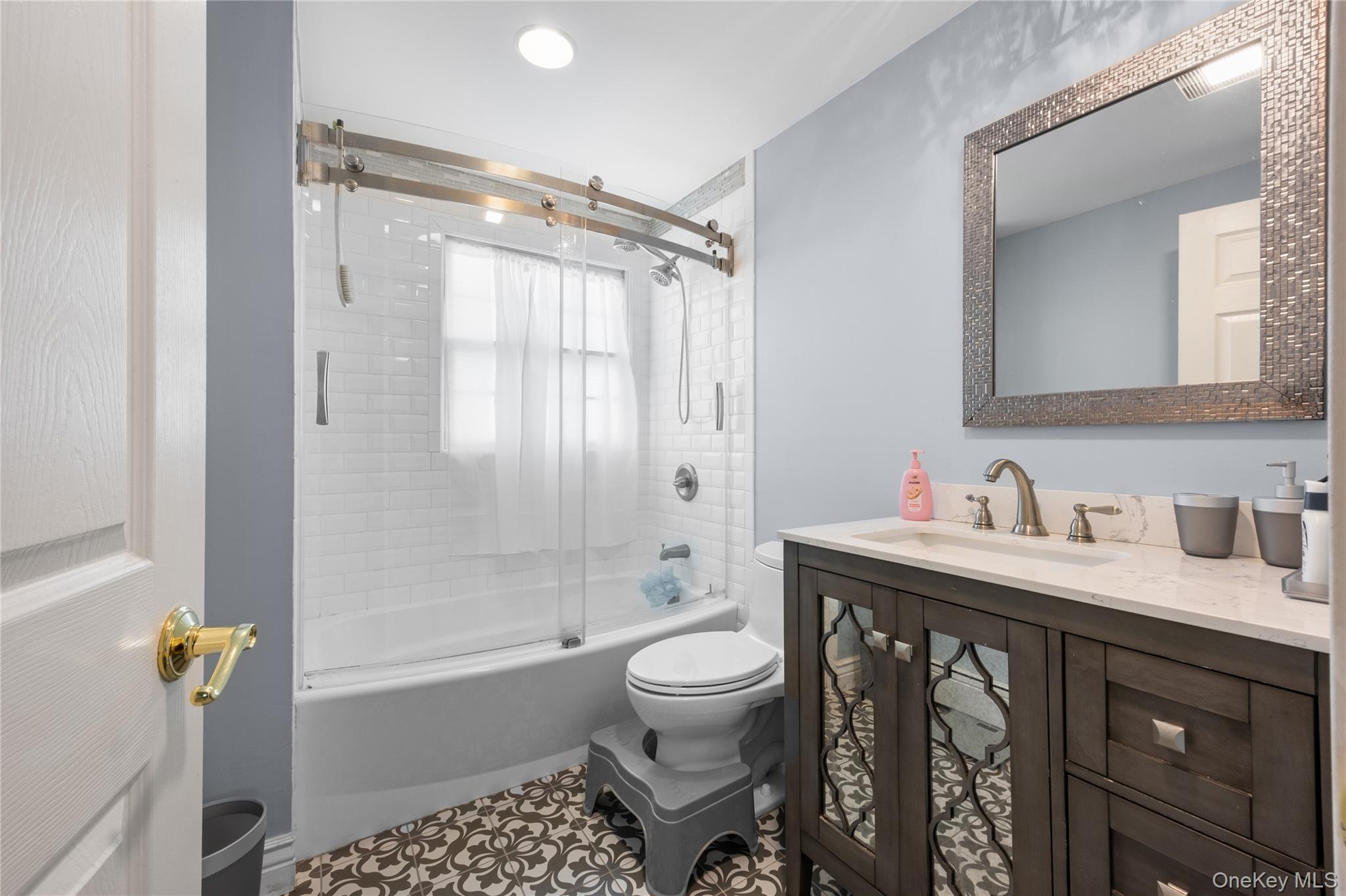 6 Stratton Lane Property Photo 23