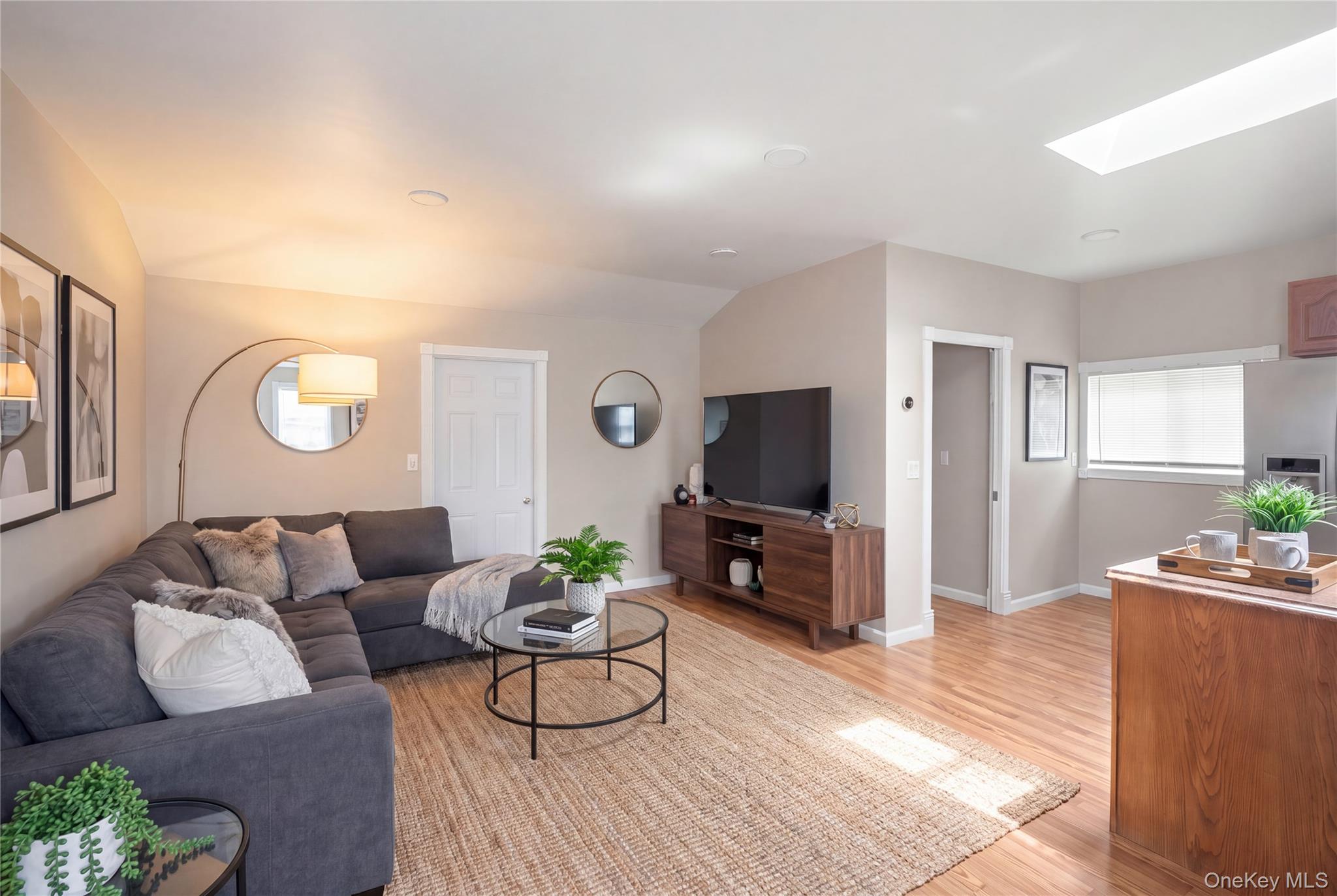 6 Stratton Lane Property Photo 26