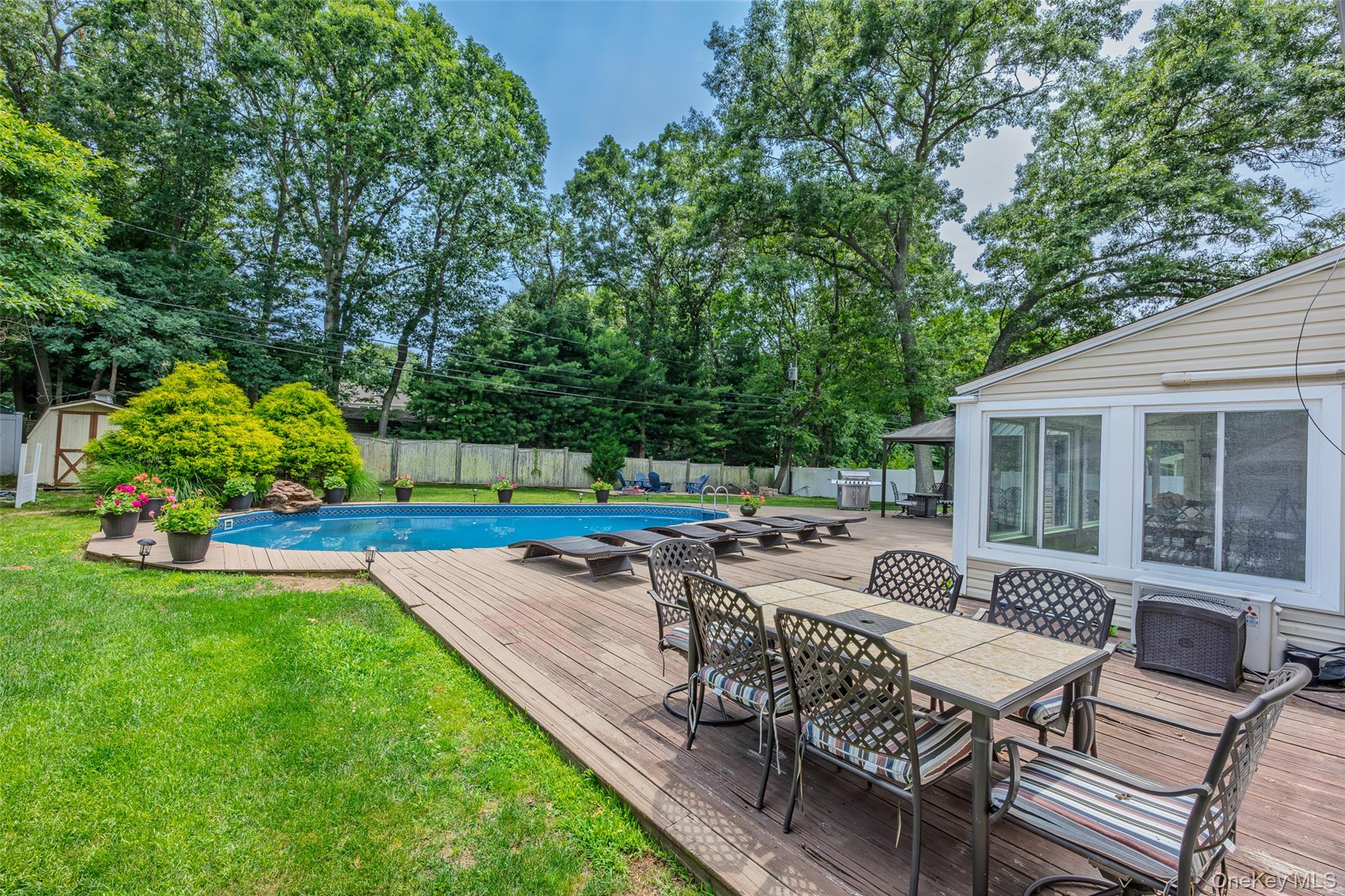 6 Stratton Lane Property Photo 31