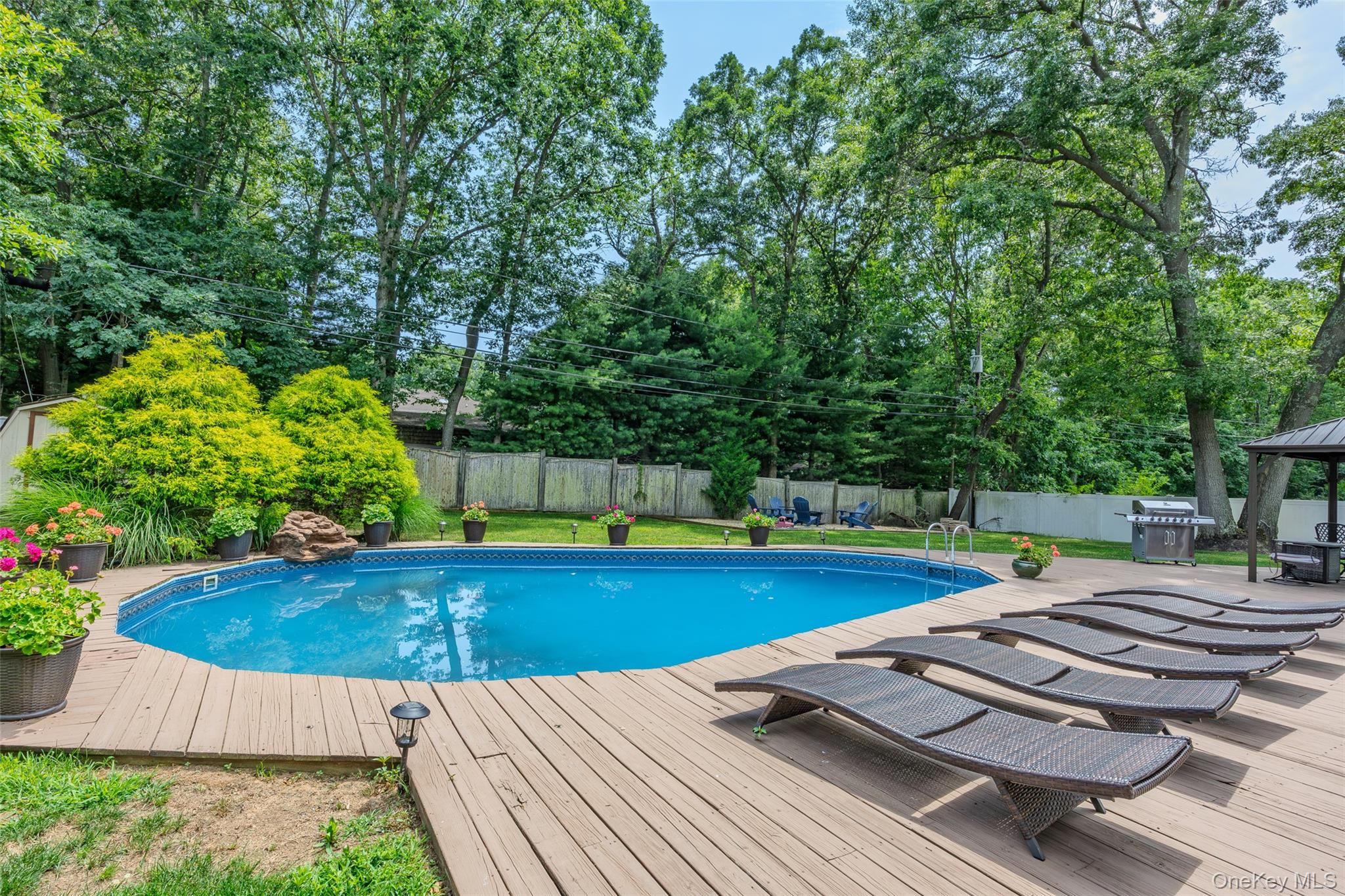 6 Stratton Lane Property Photo 32