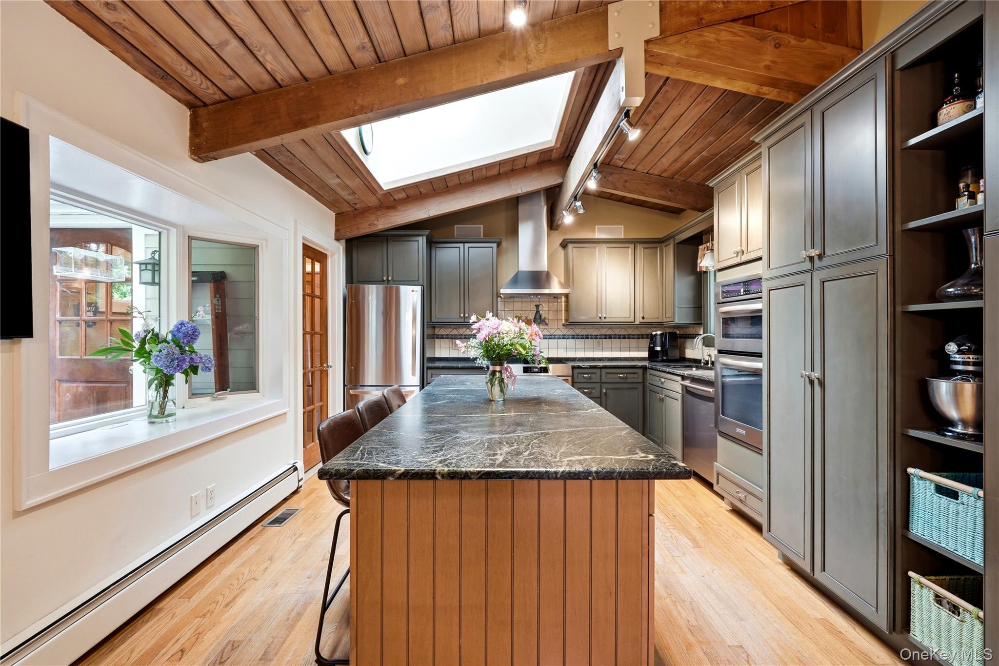 16 Sagamore Road Property Photo 7