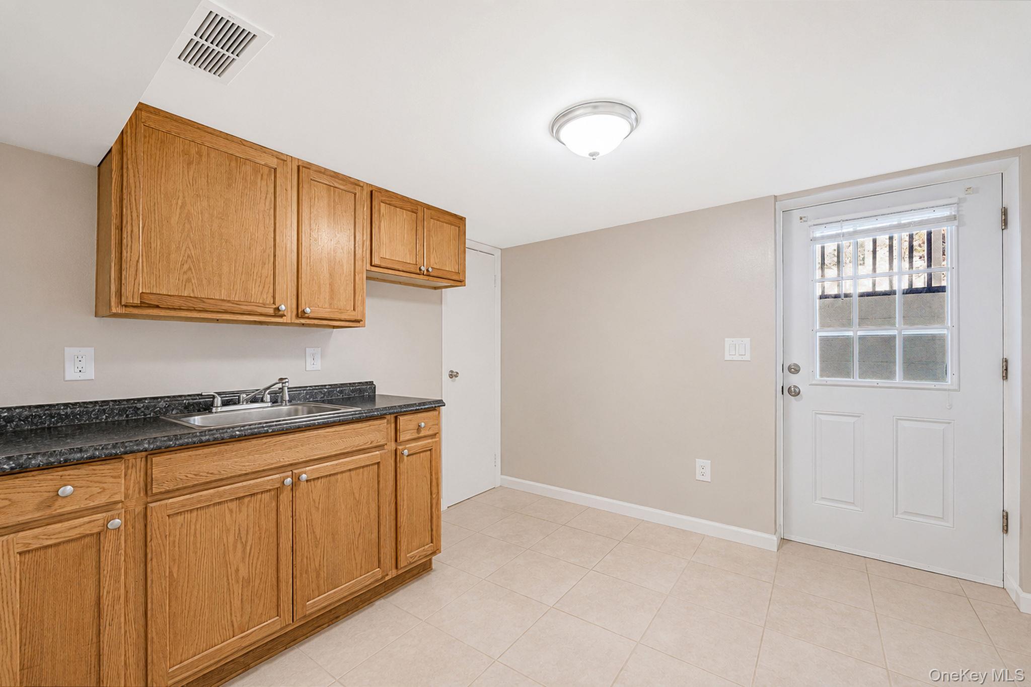 135 Clayton Street Property Photo 16