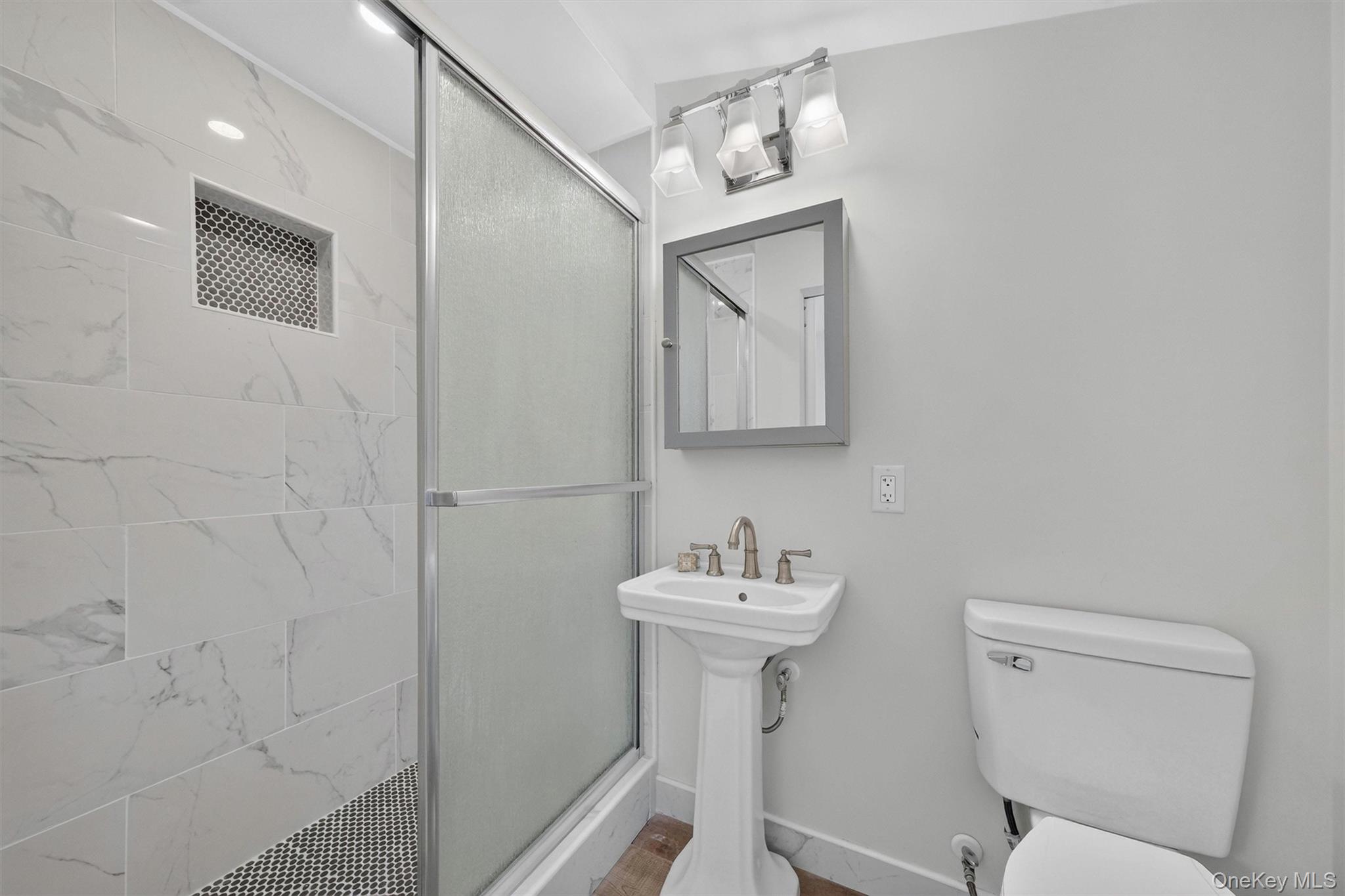 262 Linden Avenue Property Photo 14