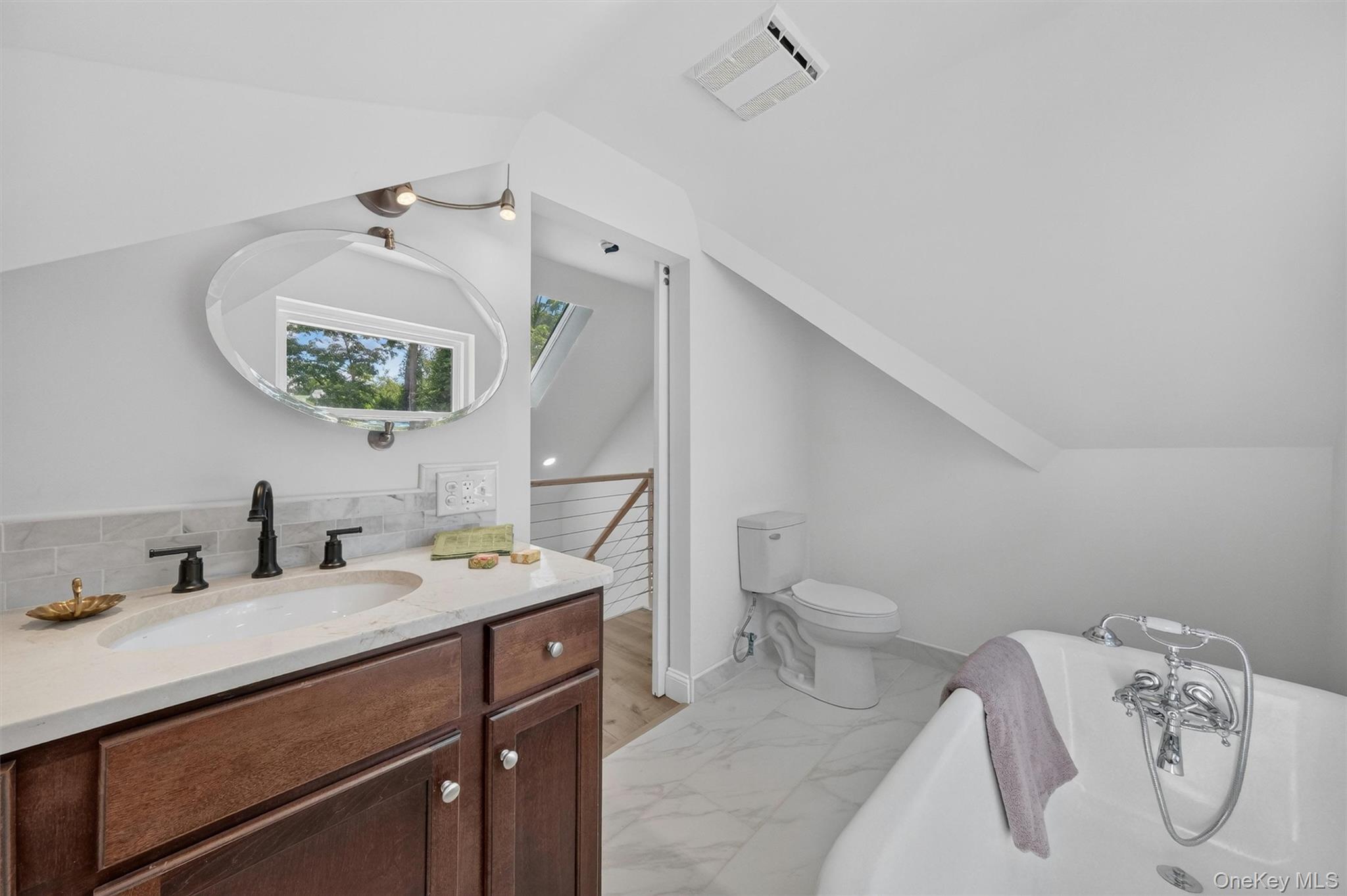 262 Linden Avenue Property Photo 25