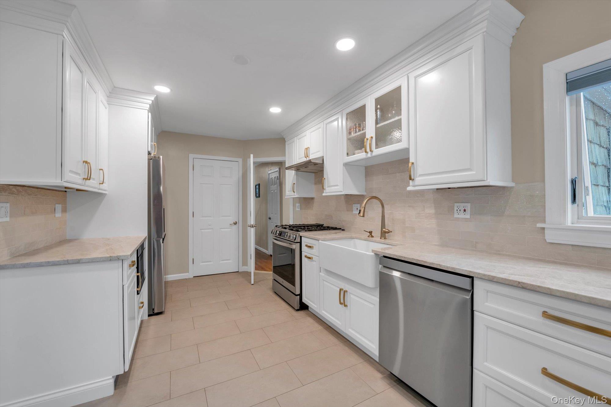 26 Patton Boulevard Property Photo 6