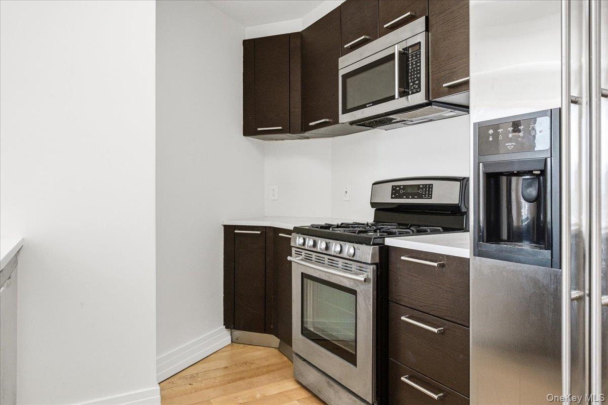 64-05 Yellowstone Boulevard Ph504 Property Photo 7