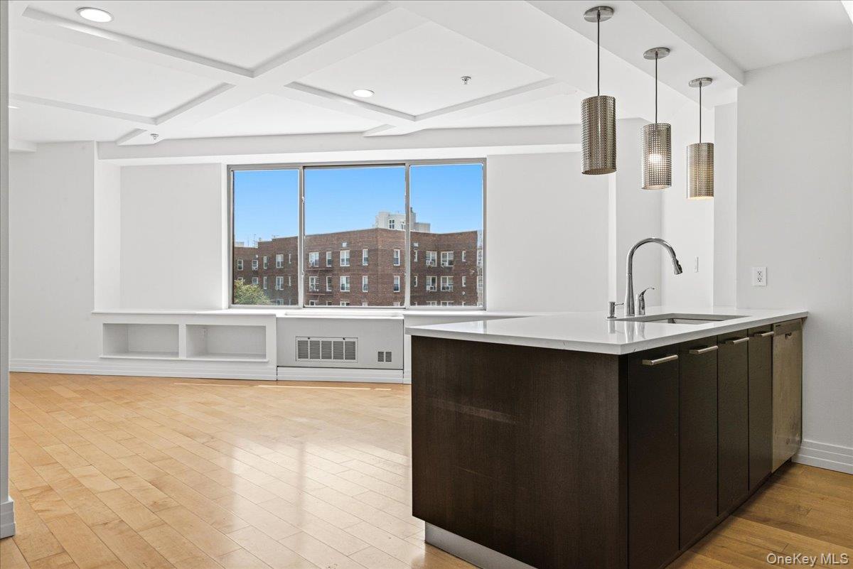 64-05 Yellowstone Boulevard Ph504 Property Photo 9
