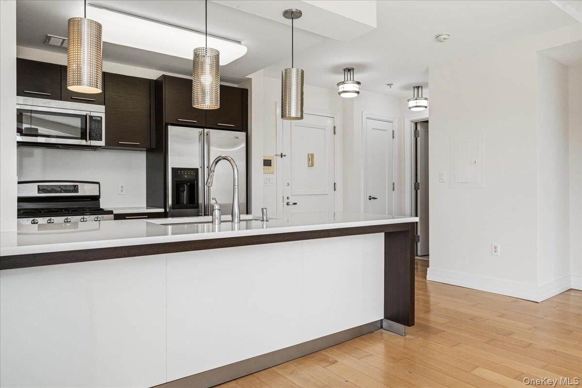 64-05 Yellowstone Boulevard Ph504 Property Photo 11