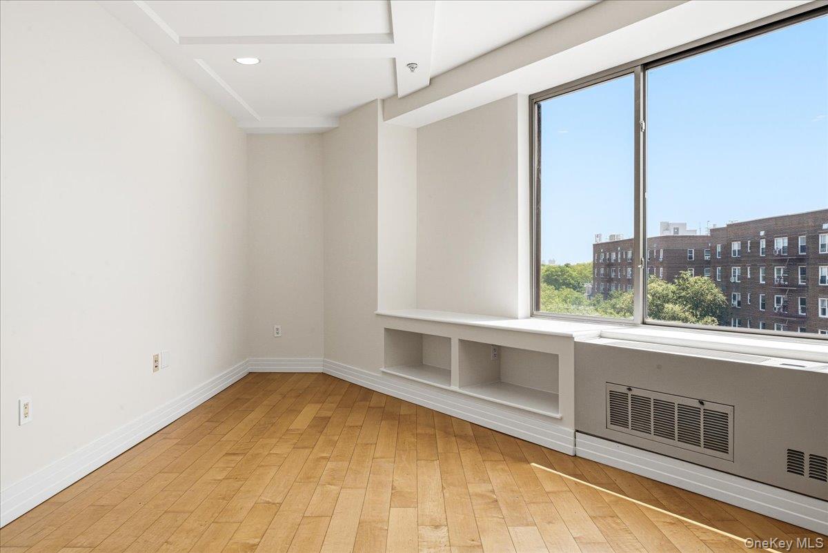 64-05 Yellowstone Boulevard Ph504 Property Photo 13