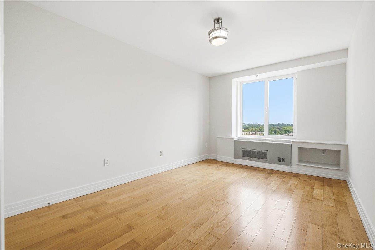 64-05 Yellowstone Boulevard Ph504 Property Photo 17