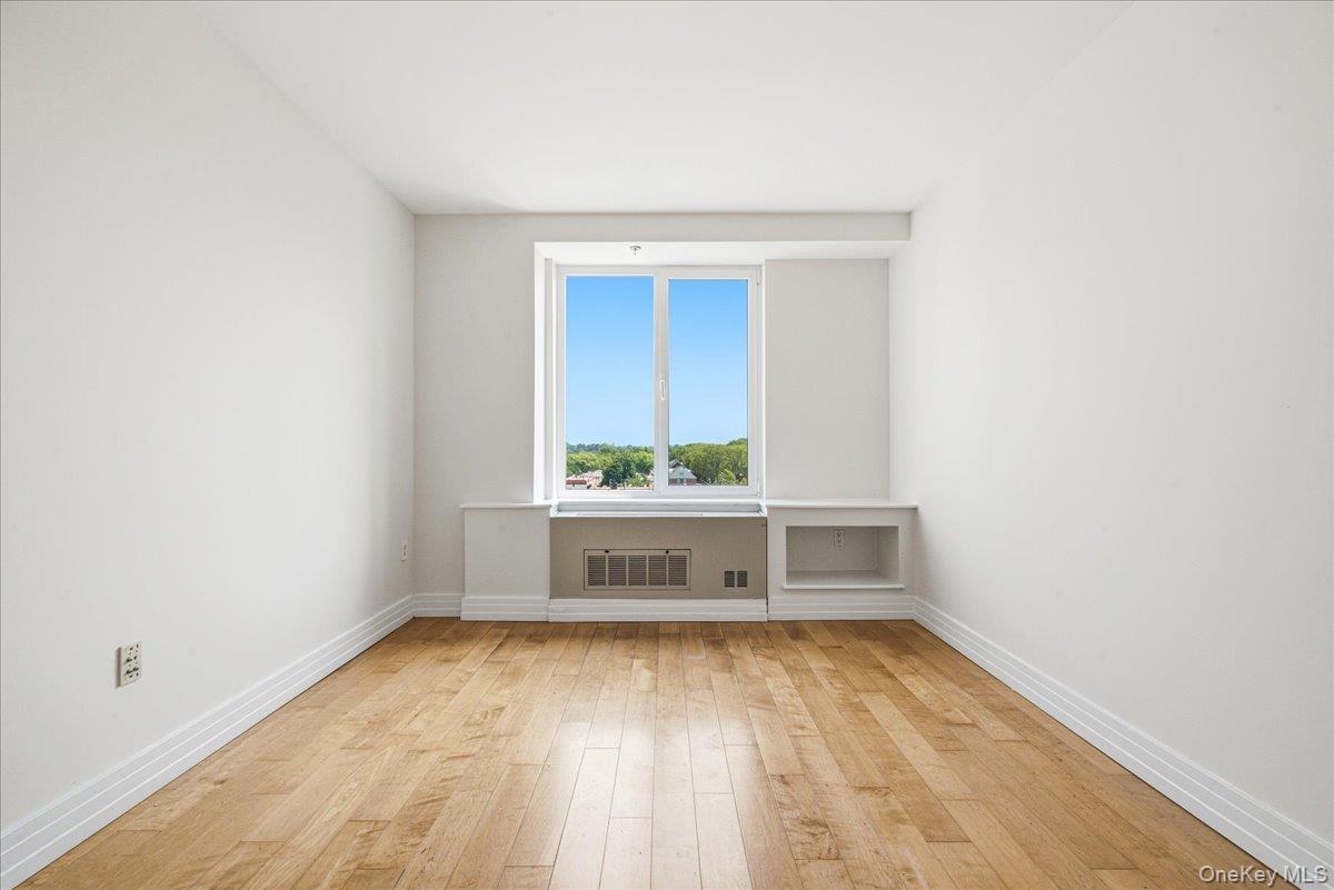 64-05 Yellowstone Boulevard Ph504 Property Photo 19
