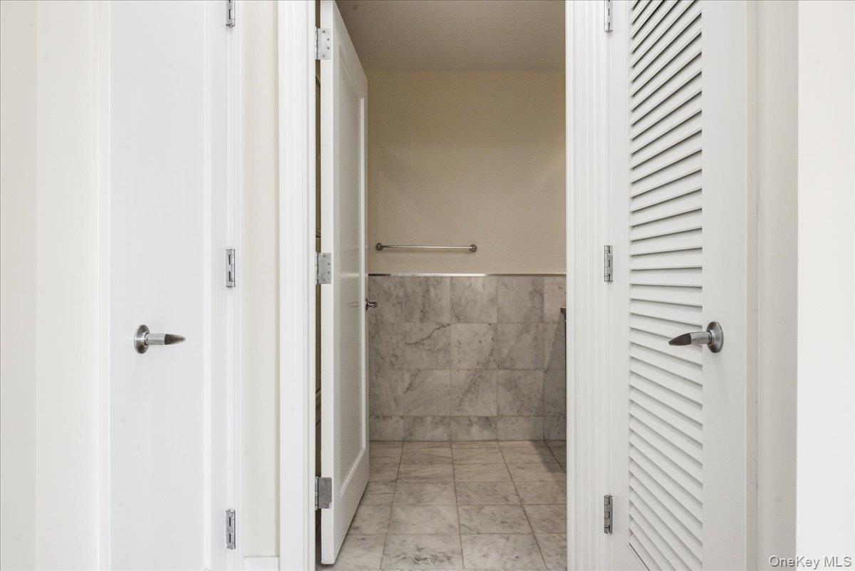 64-05 Yellowstone Boulevard Ph504 Property Photo 22