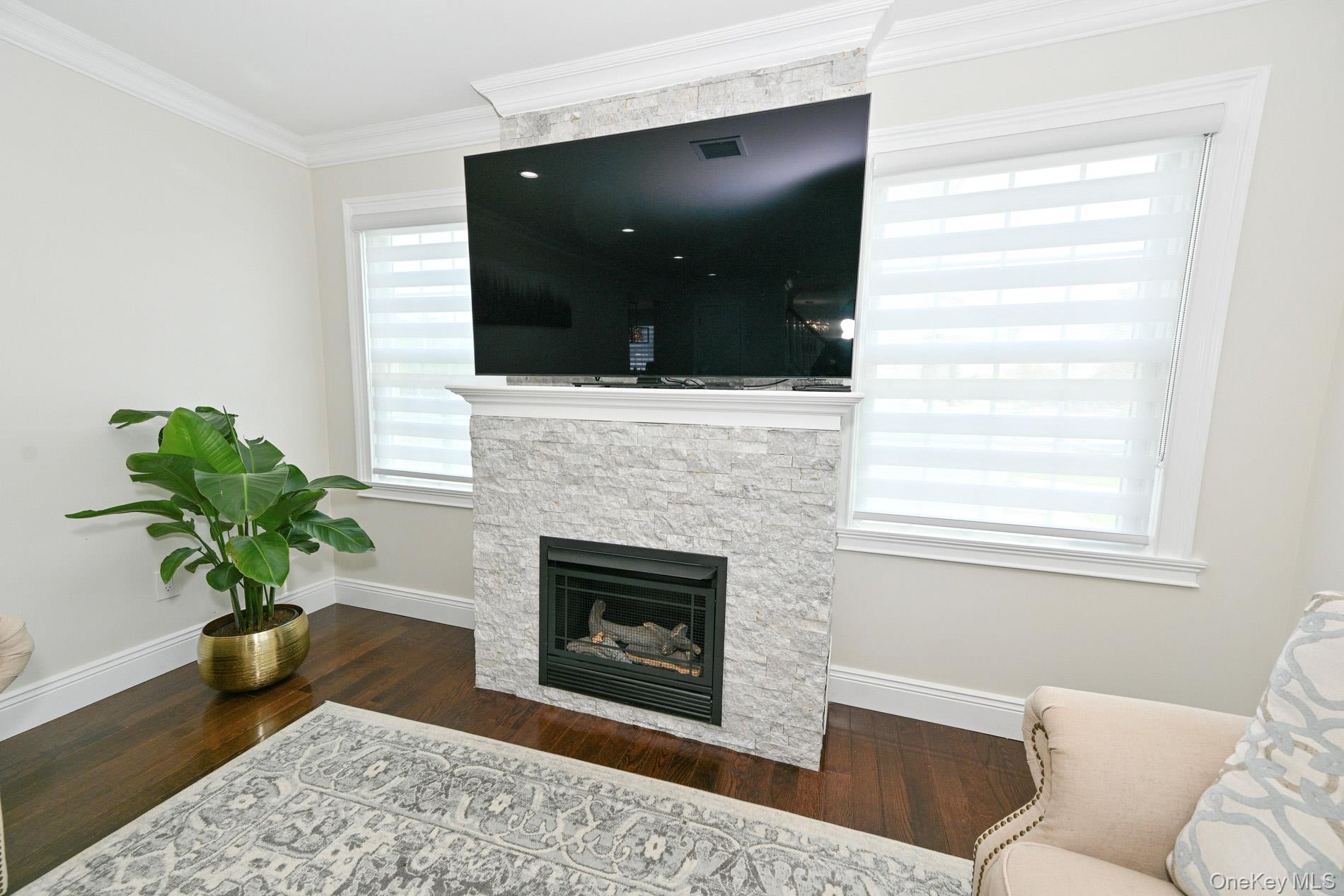 816 Gehrig Avenue Property Photo 17