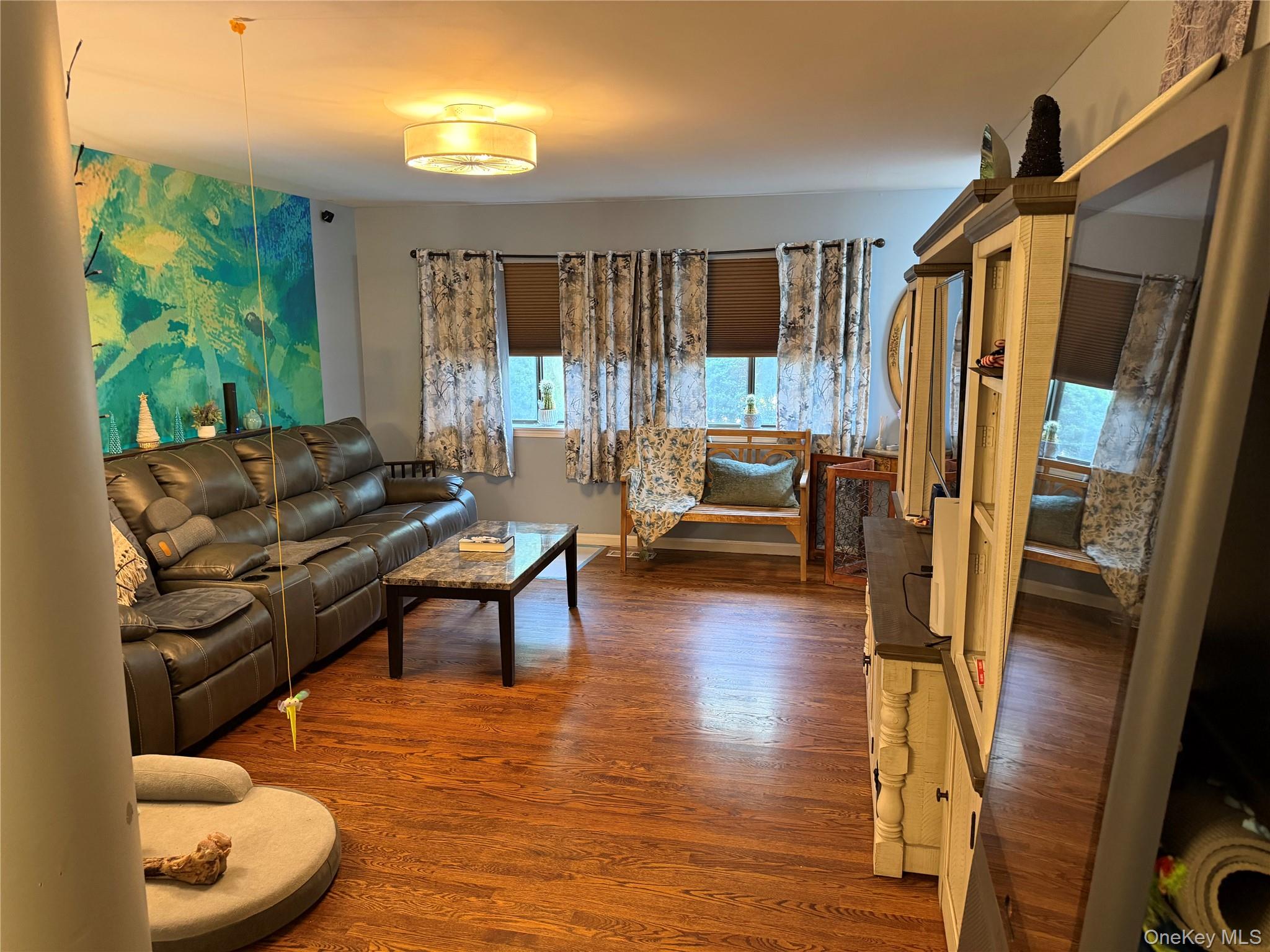 268 Maplewood Drive Property Photo 3