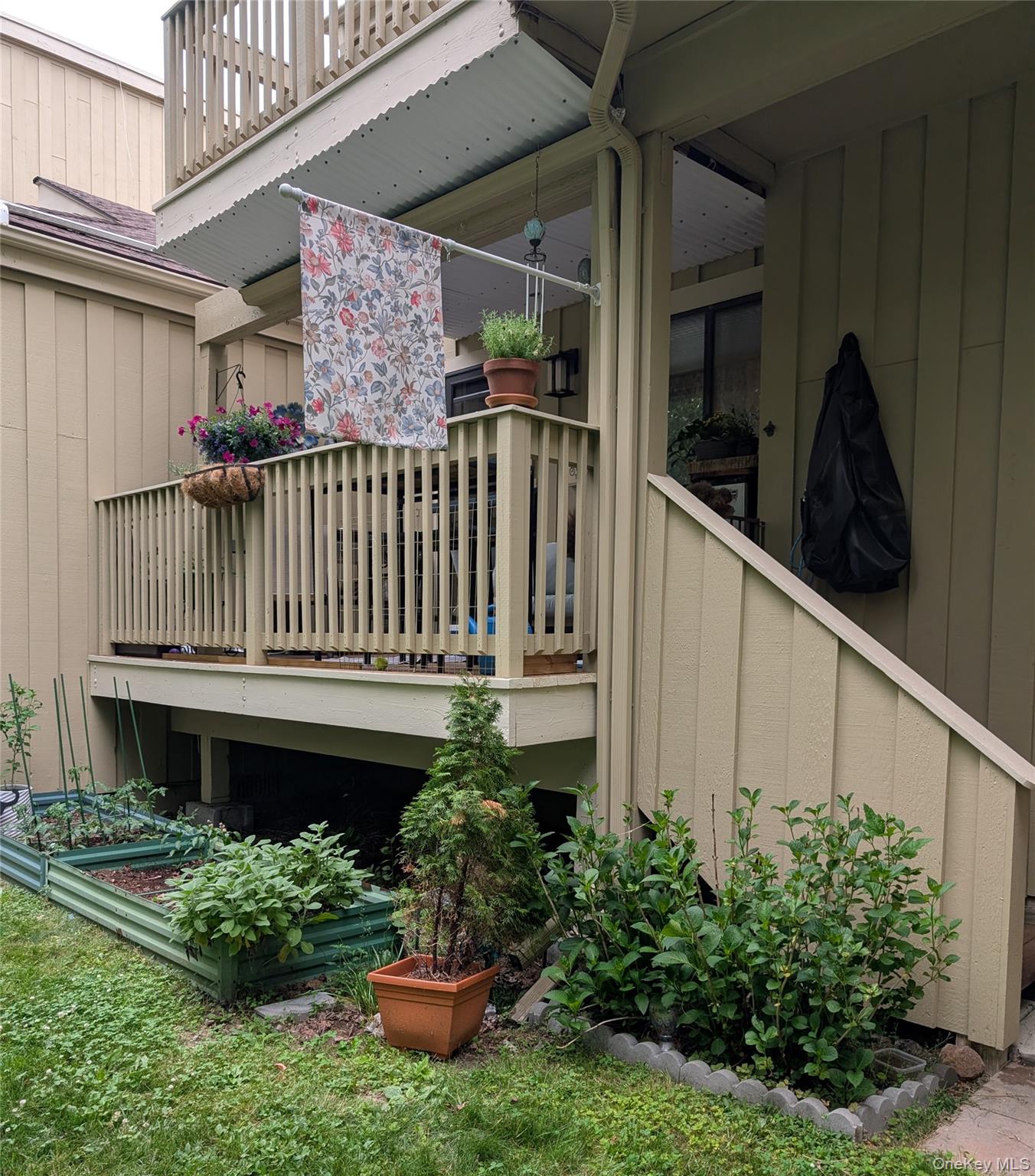 268 Maplewood Drive Property Photo 16