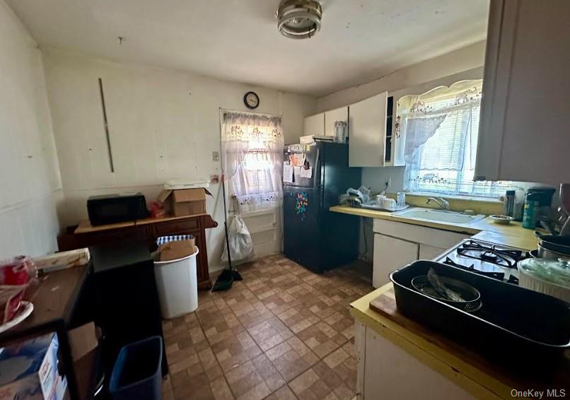 617 Freeman Avenue Property Photo 3