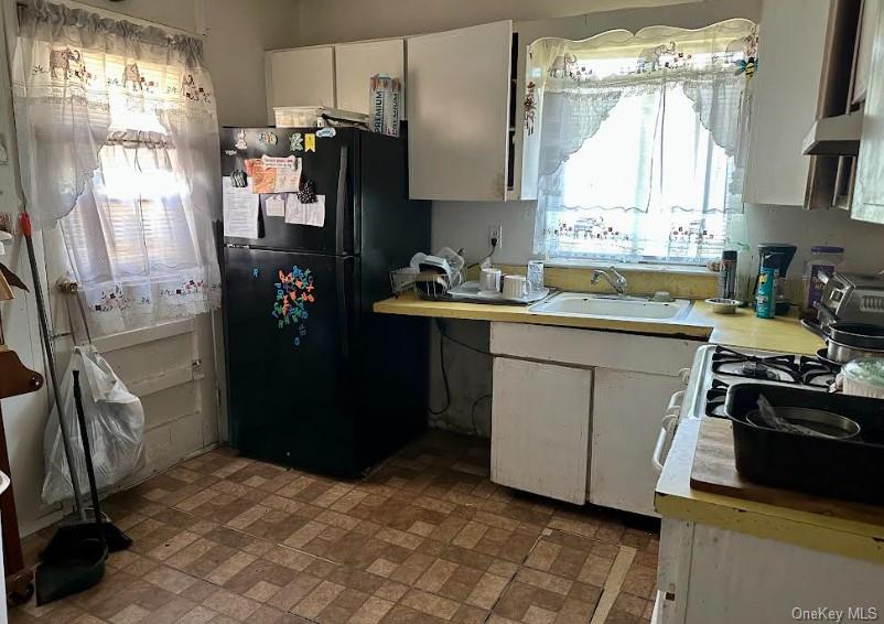617 Freeman Avenue Property Photo 4