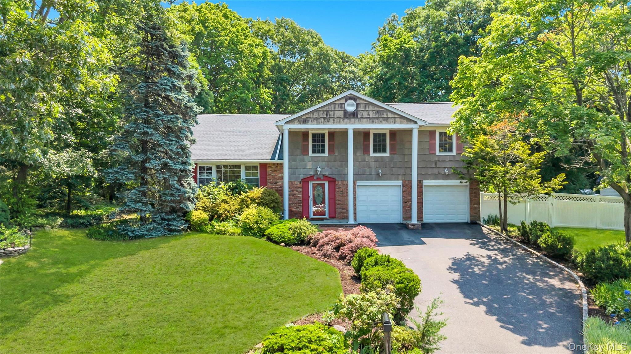3 Spruce Circle Property Photo 1