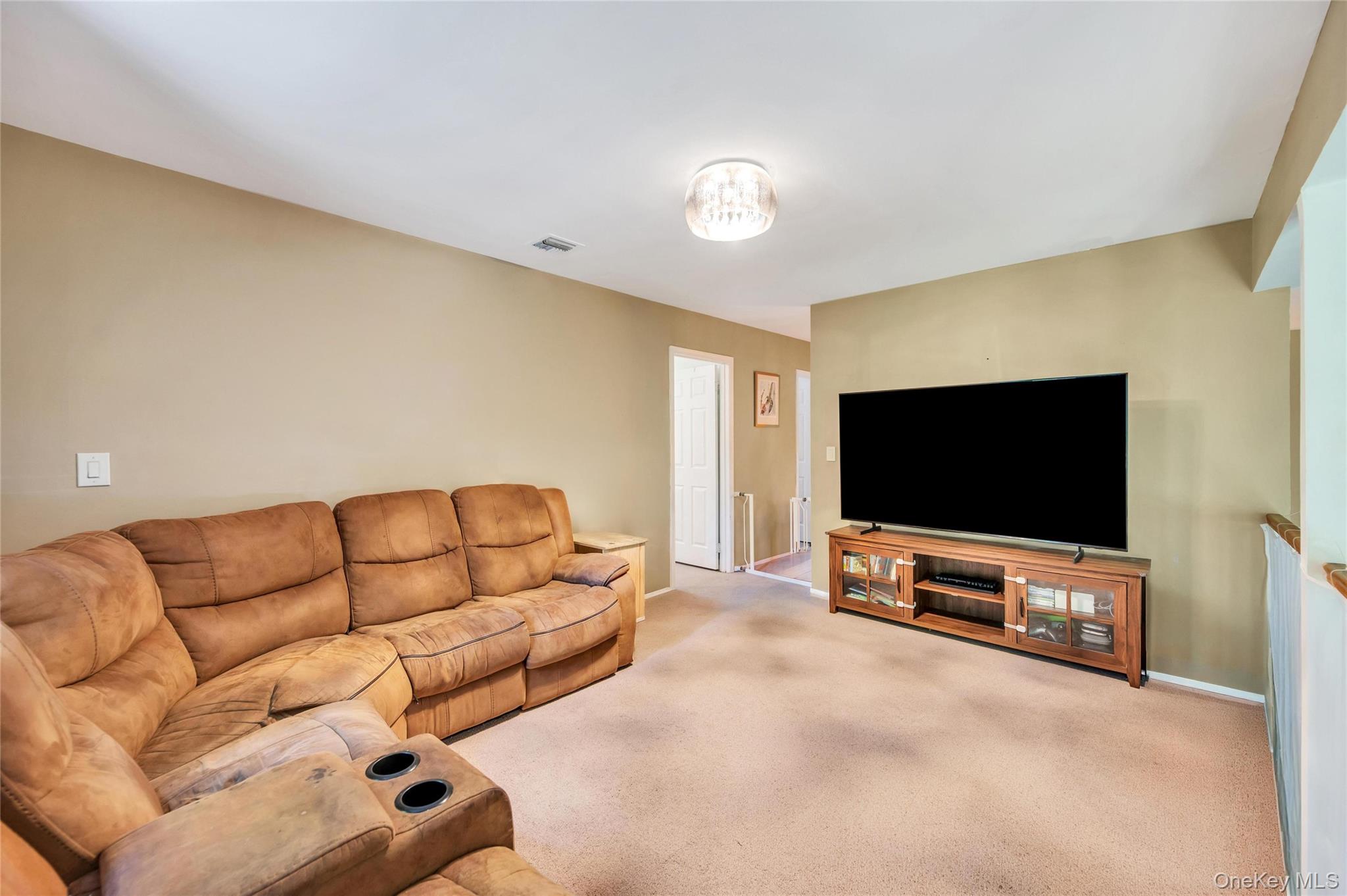 3 Spruce Circle Property Photo 26