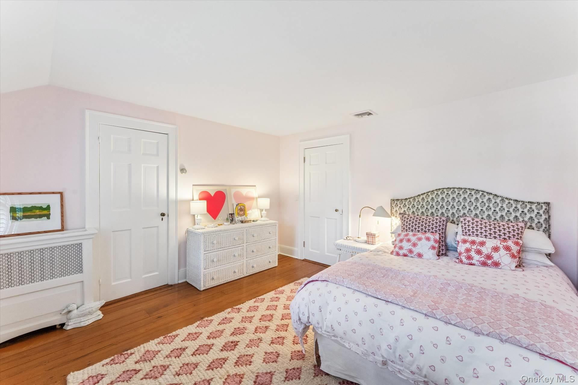20 Quogue Street Property Photo 18