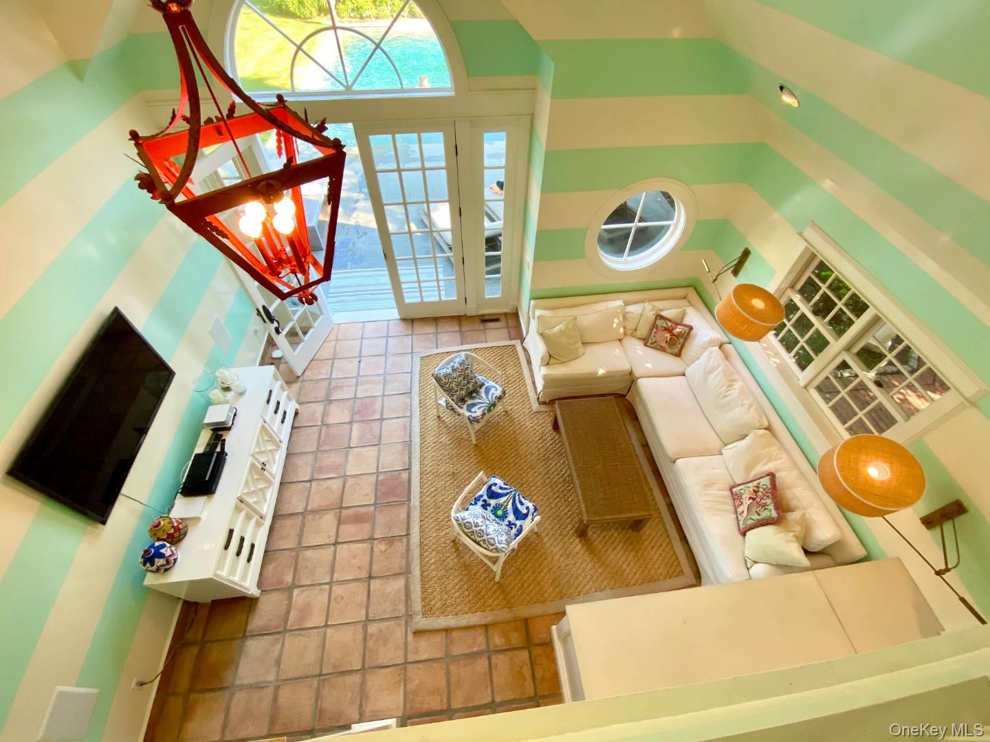 20 Quogue Street Property Photo 28