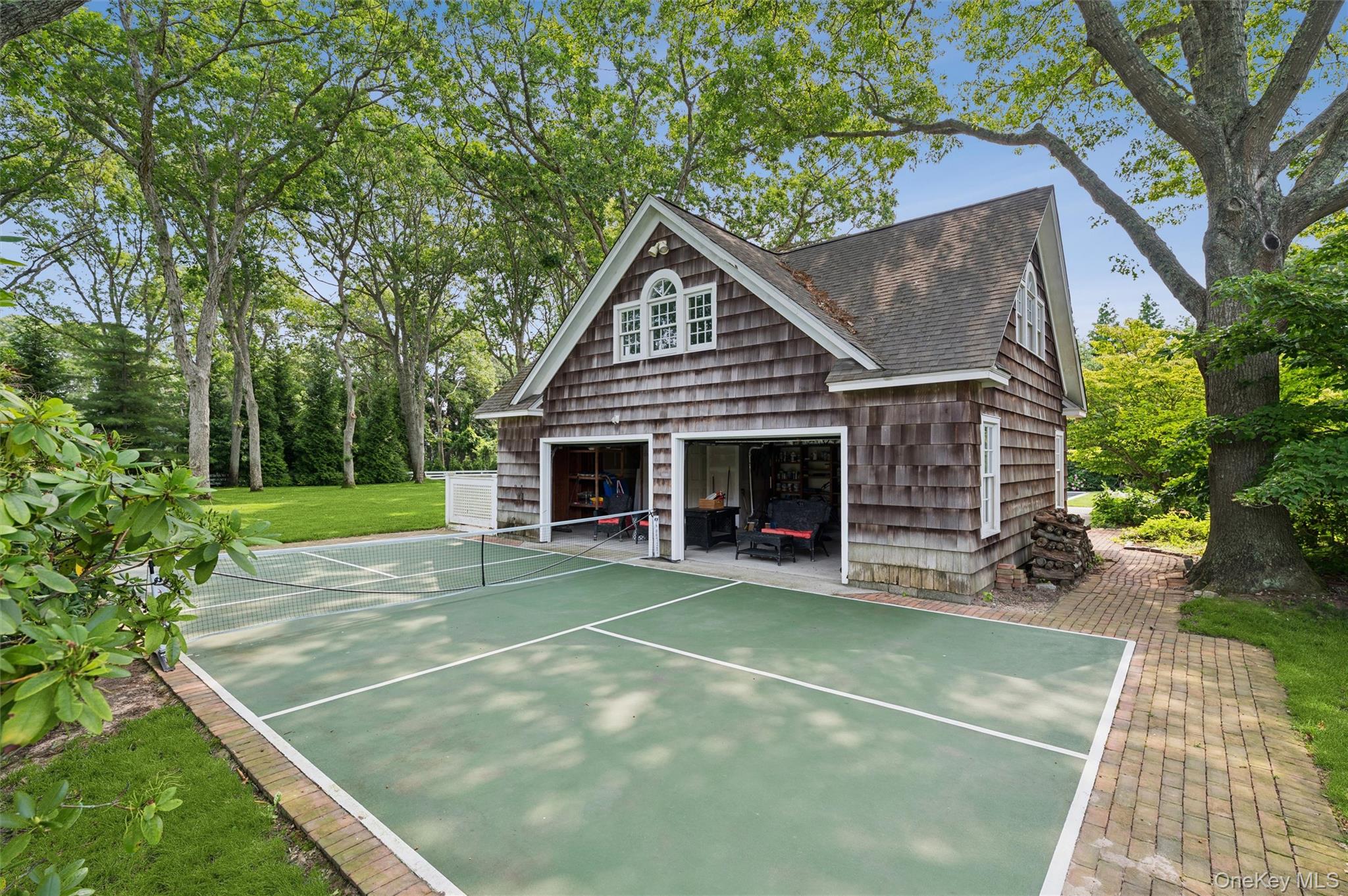 20 Quogue Street Property Photo 30