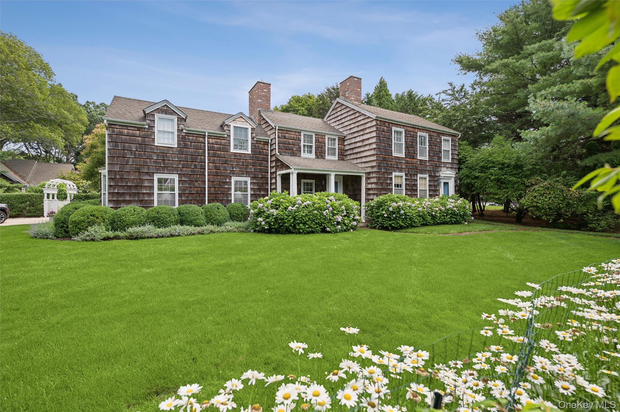 20 Quogue Street Property Photo 35