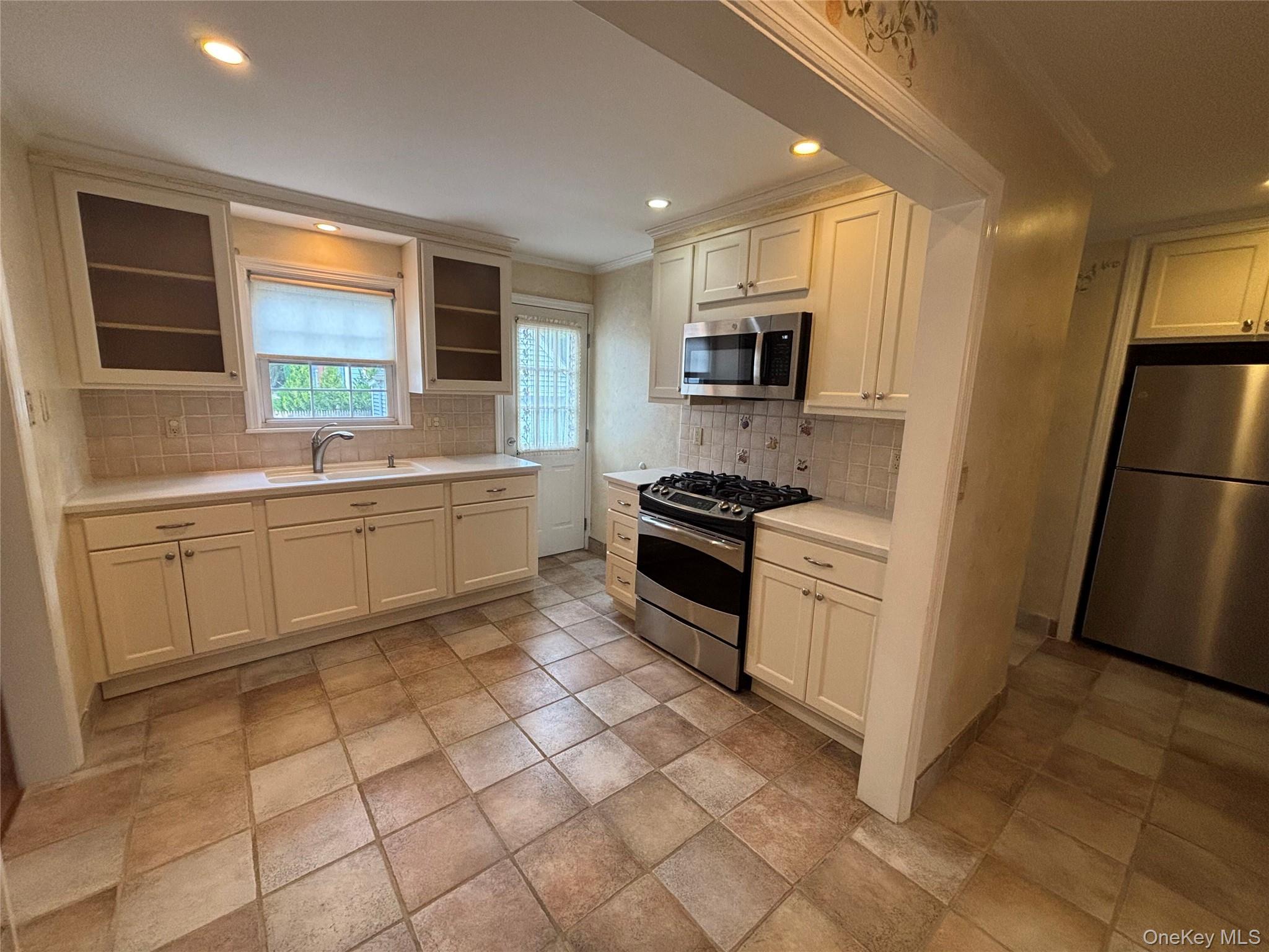 51 Coakley Avenue Property Photo 4