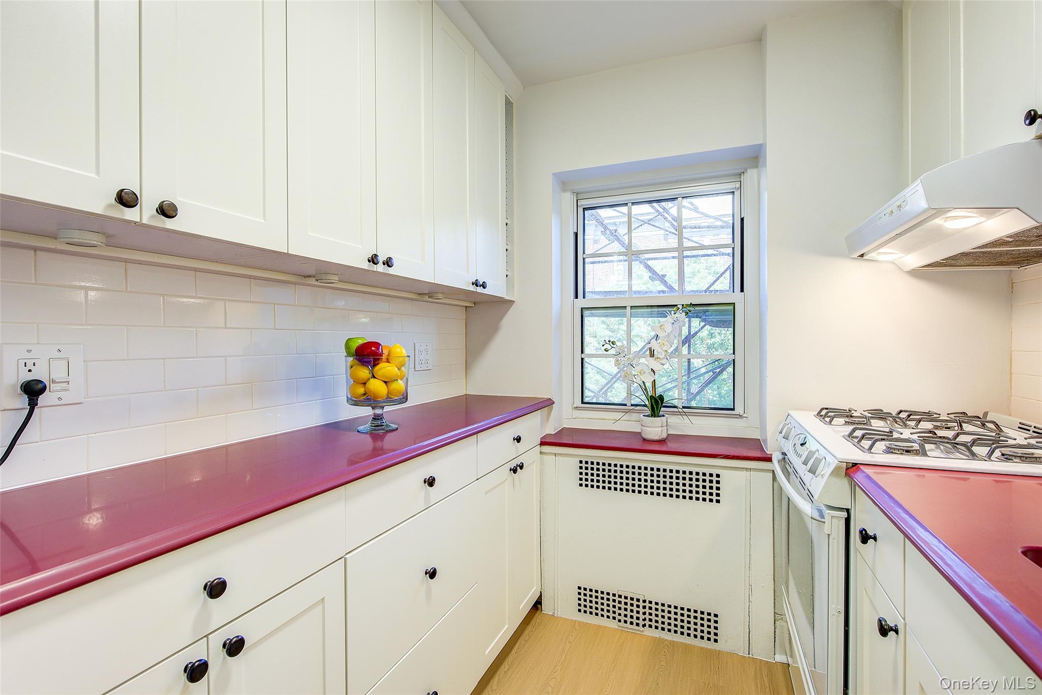35-24 78th Street A48 Property Photo 10
