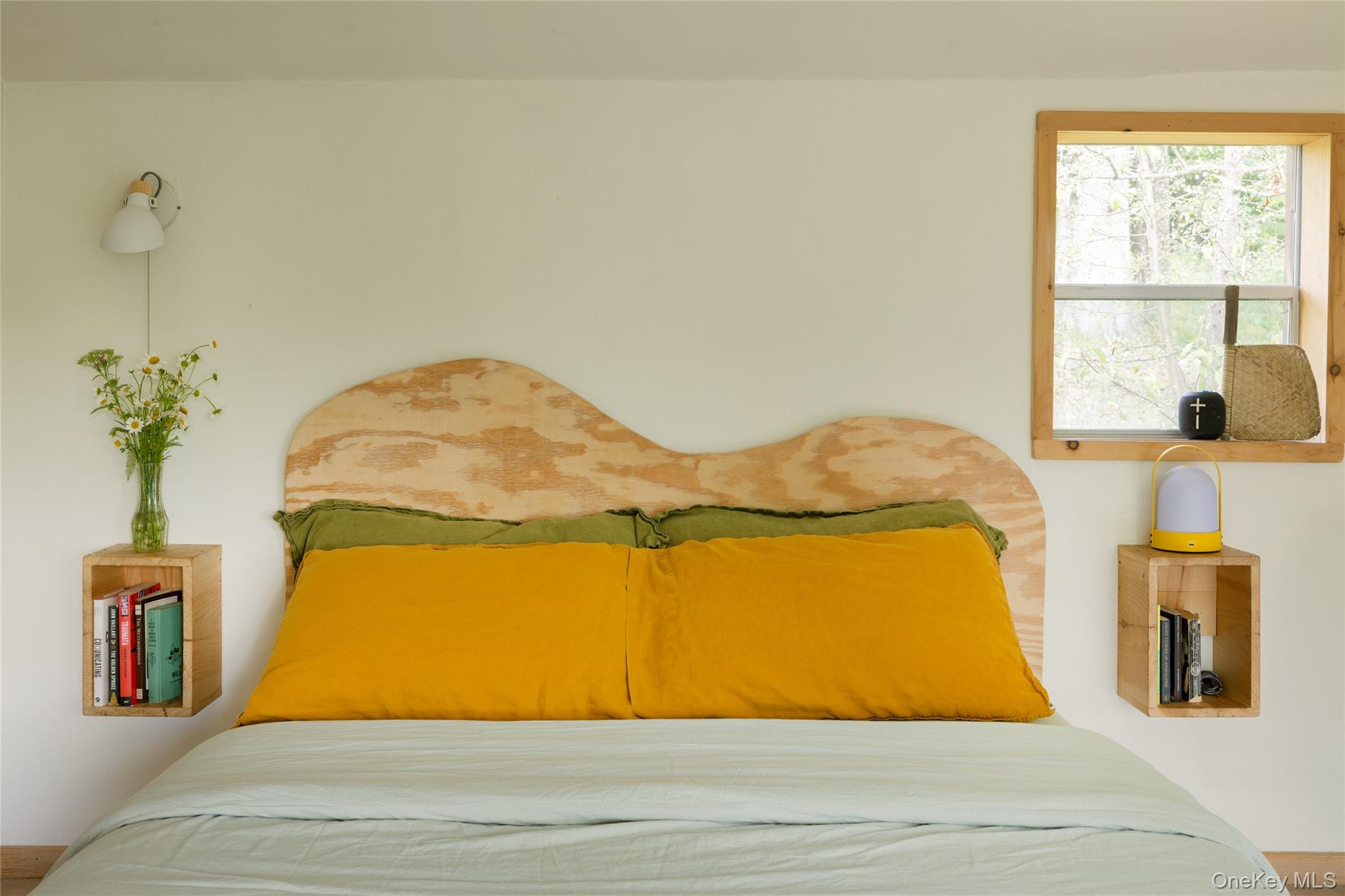689 Church Road Property Photo 18