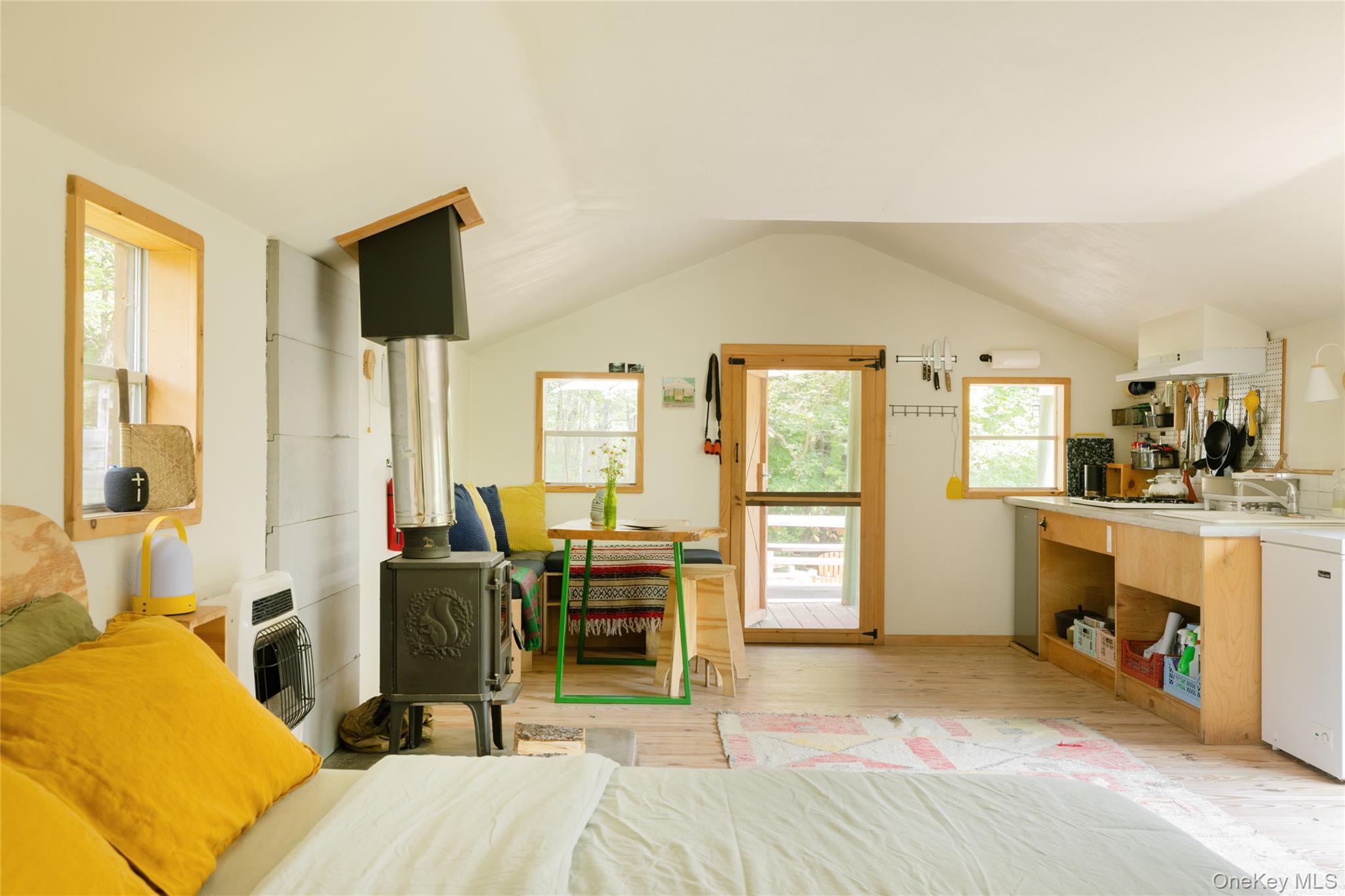 689 Church Road Property Photo 21