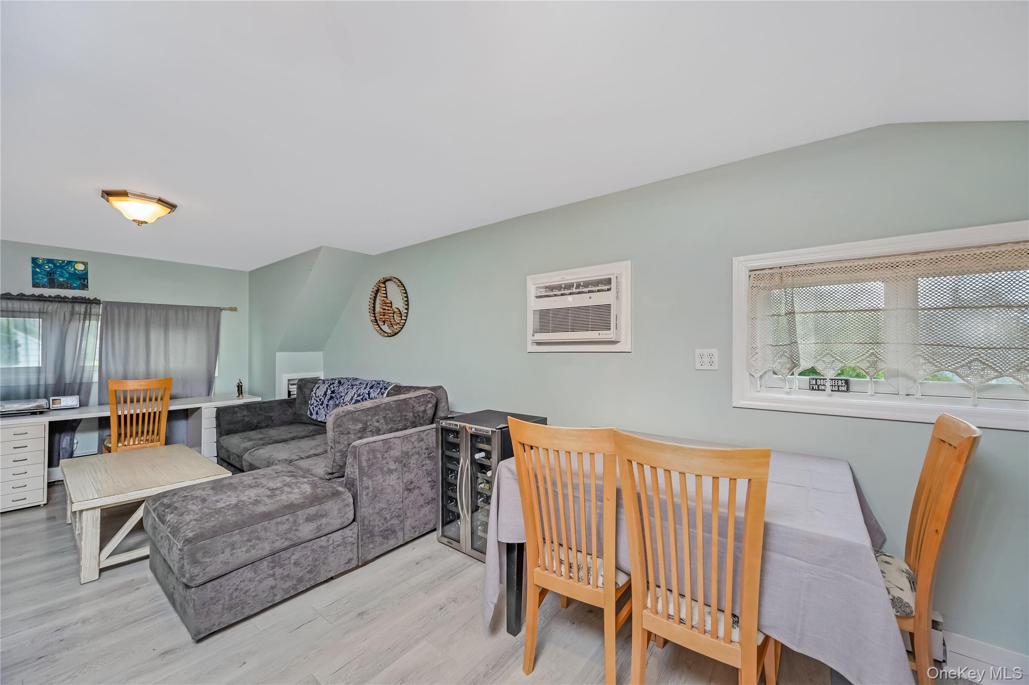 2 Glow Lane Property Photo 19