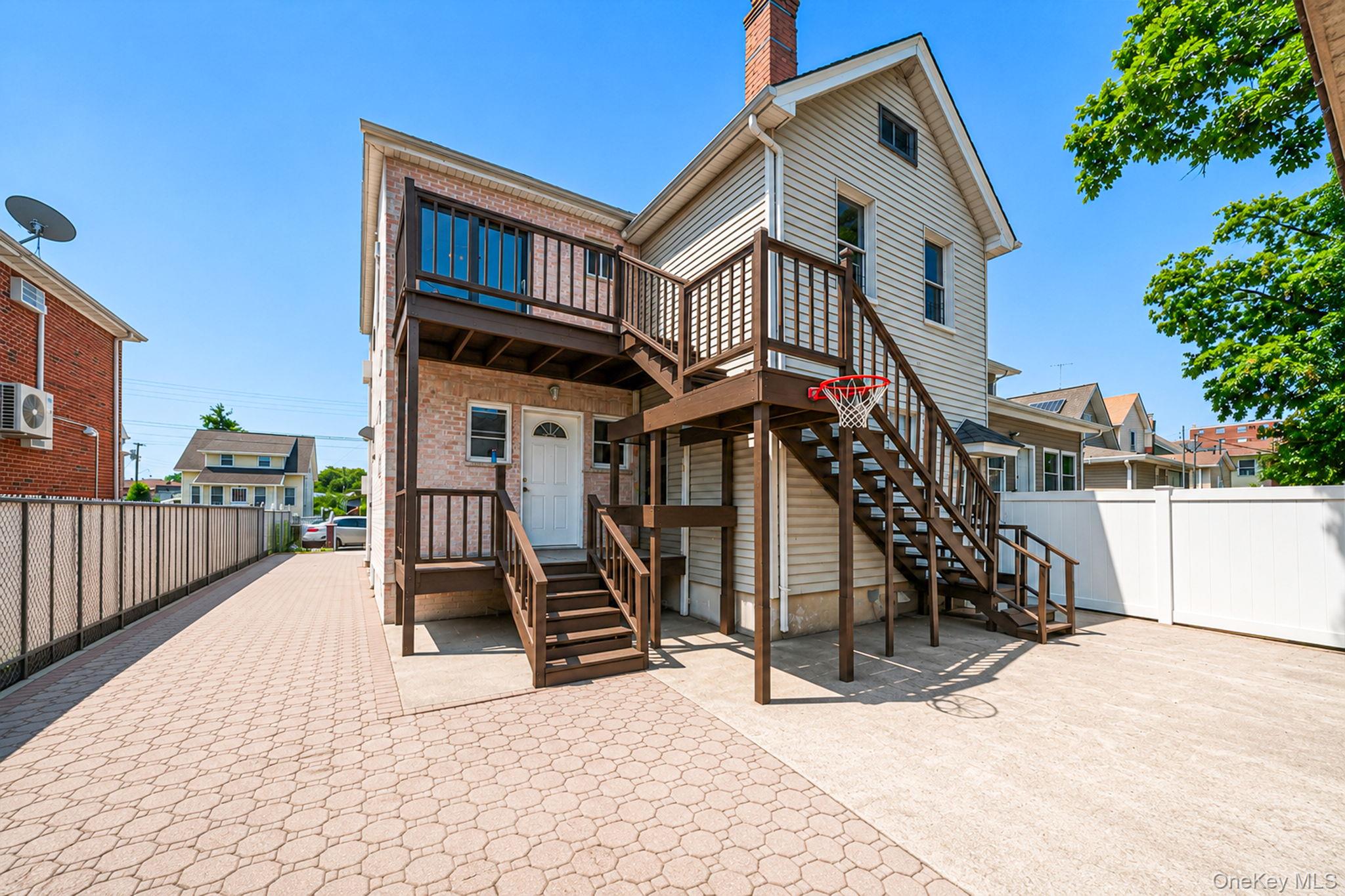117-43 164th Street Property Photo 3