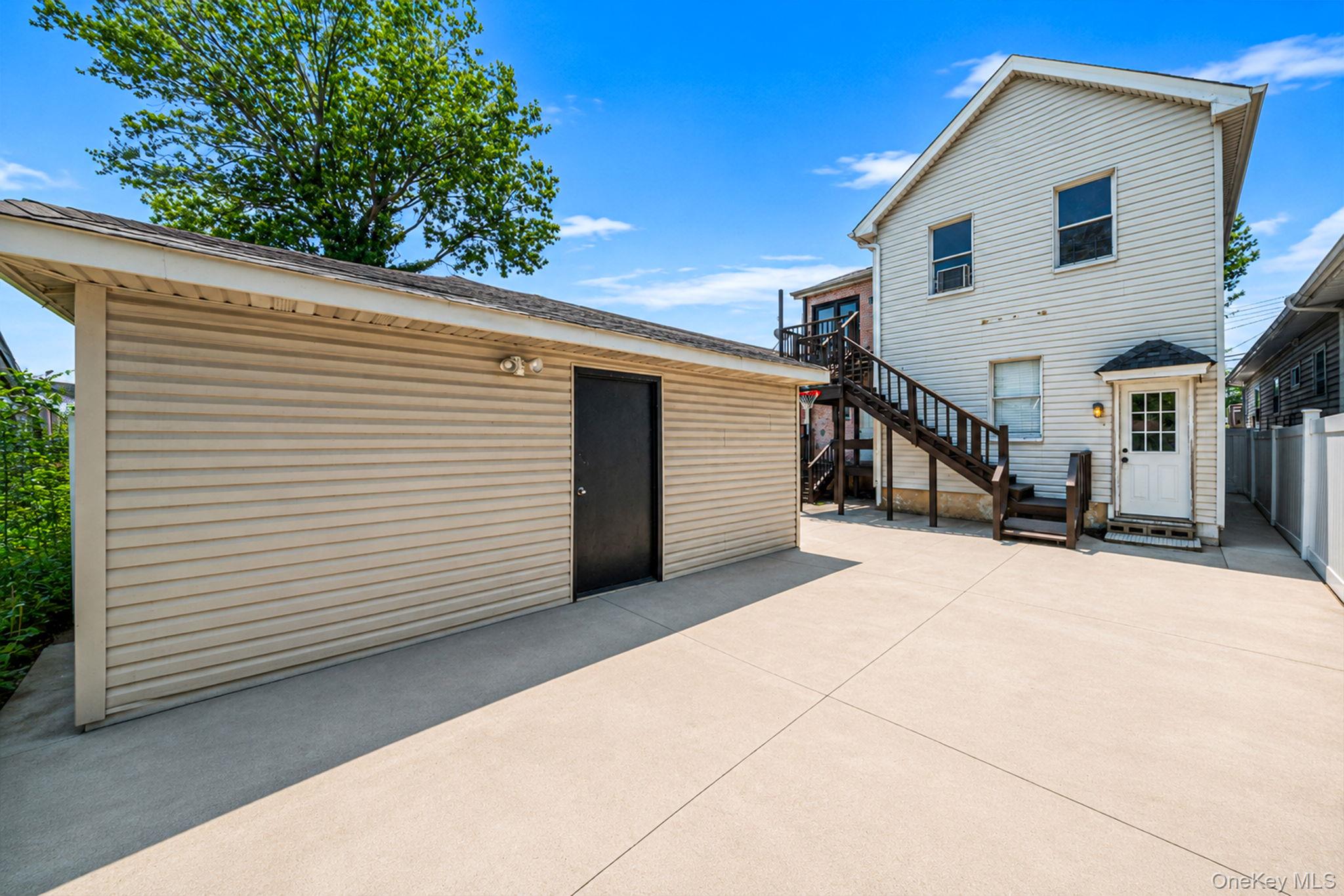 117-43 164th Street Property Photo 4