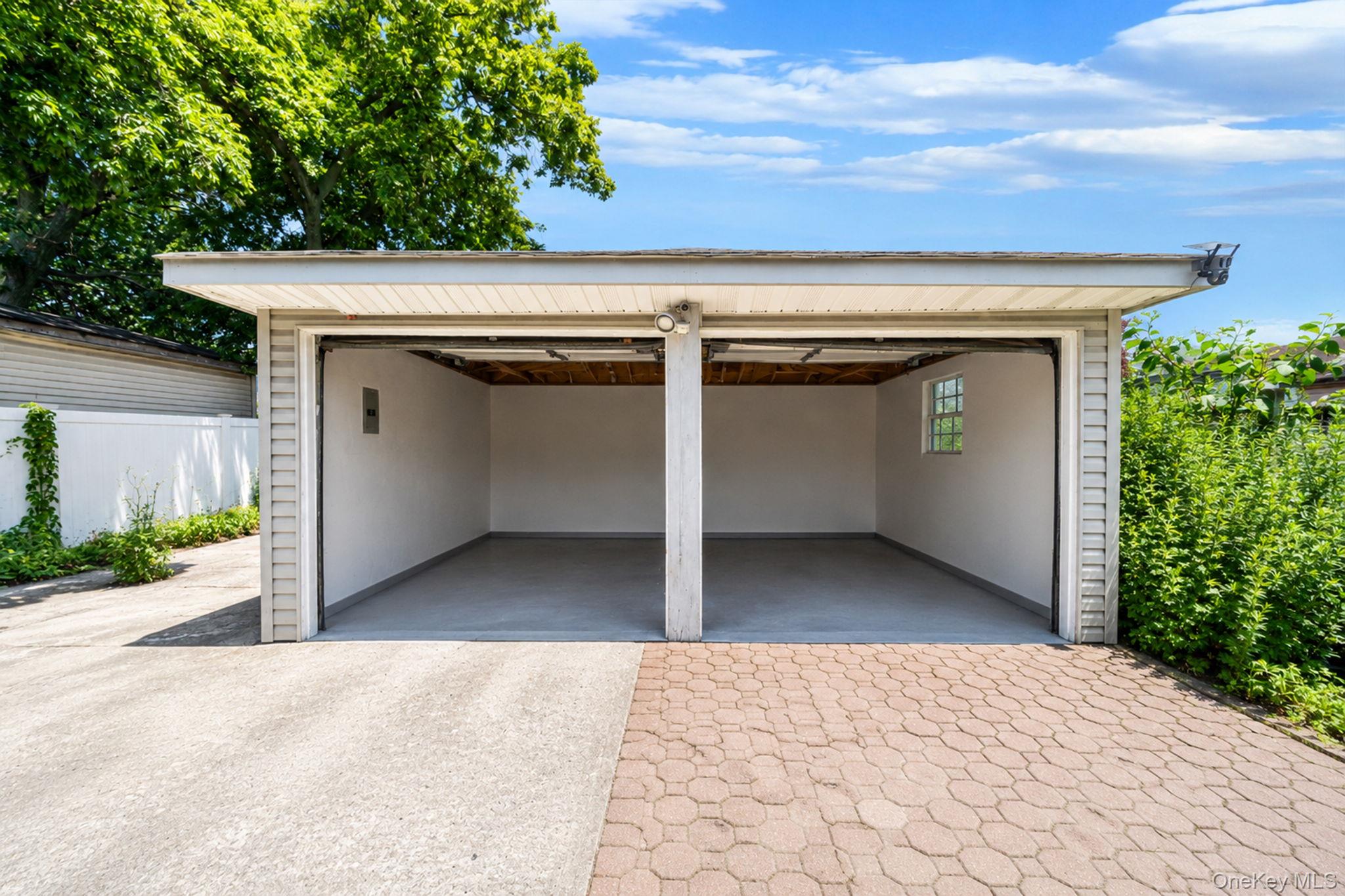 117-43 164th Street Property Photo 5