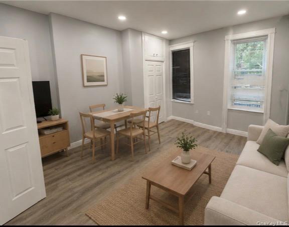 655 Sheffield Avenue Property Photo 3