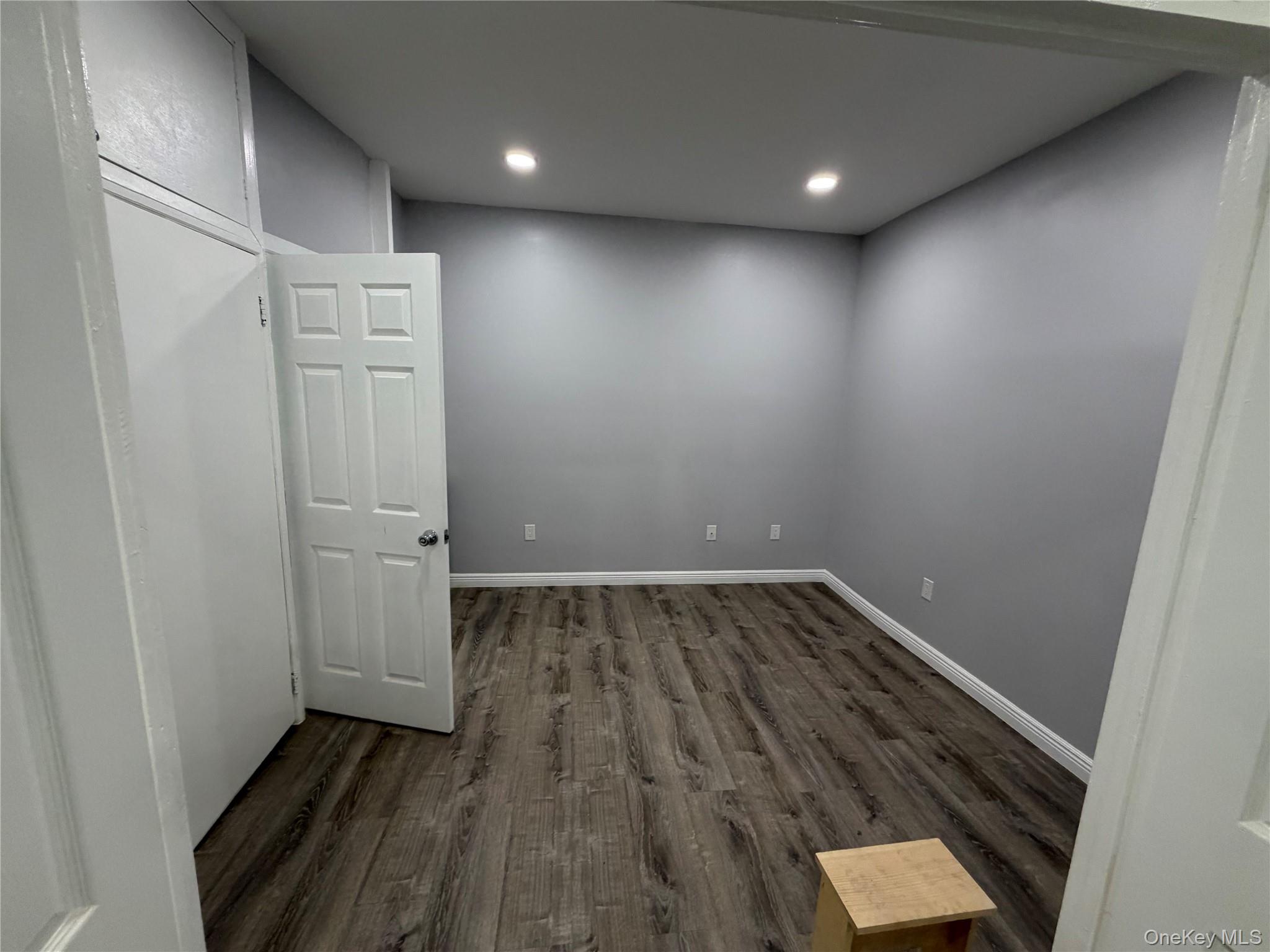 655 Sheffield Avenue Property Photo 6