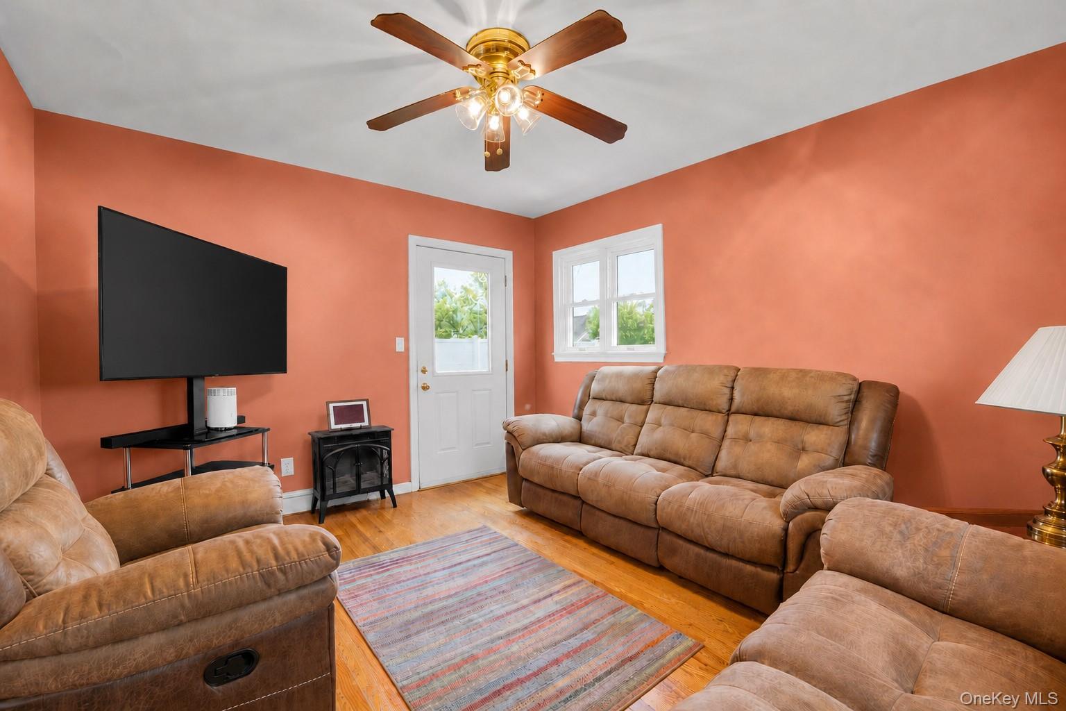 63 Lincoln Boulevard Property Photo 6