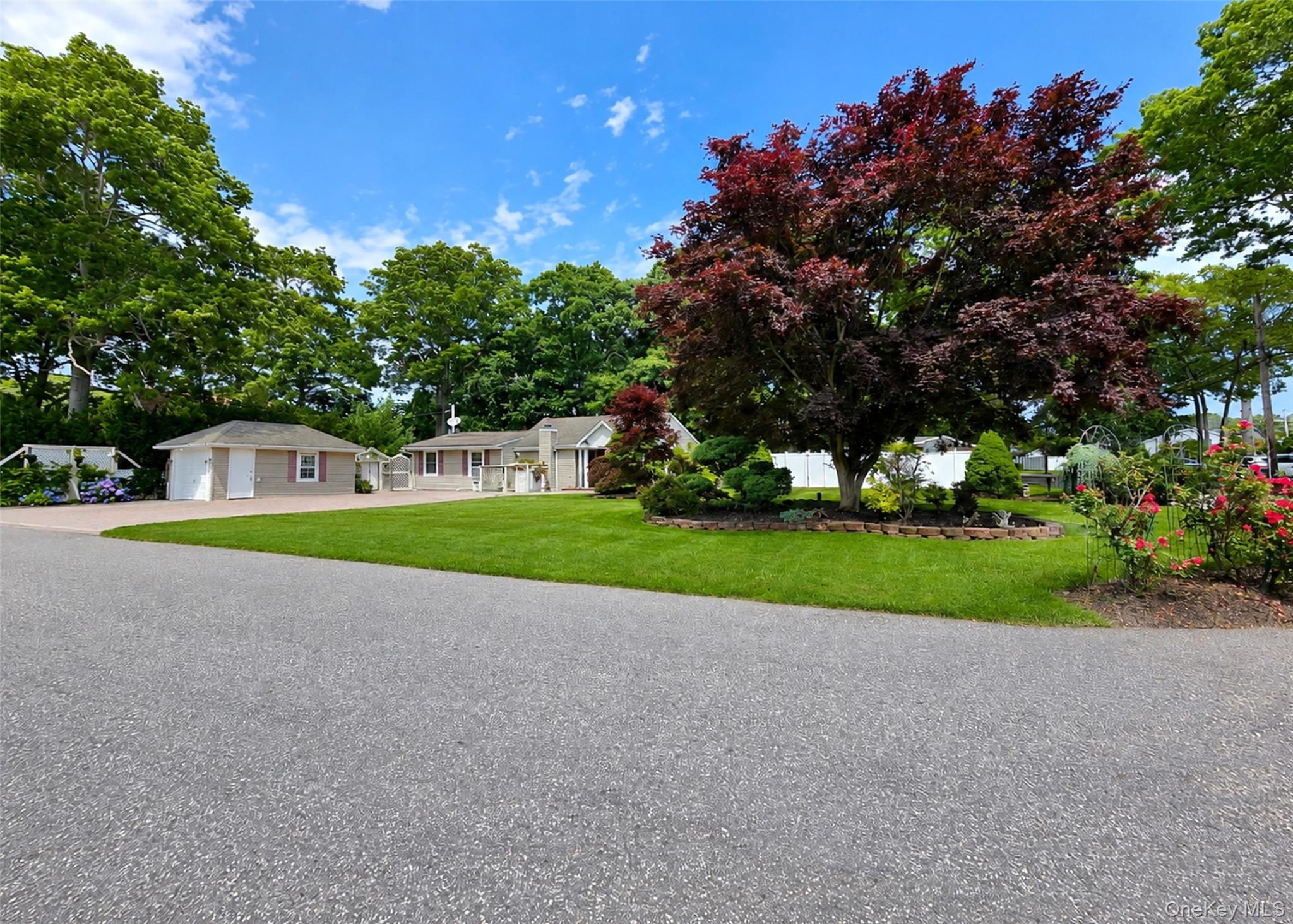 241 Terry Boulevard Property Photo 3
