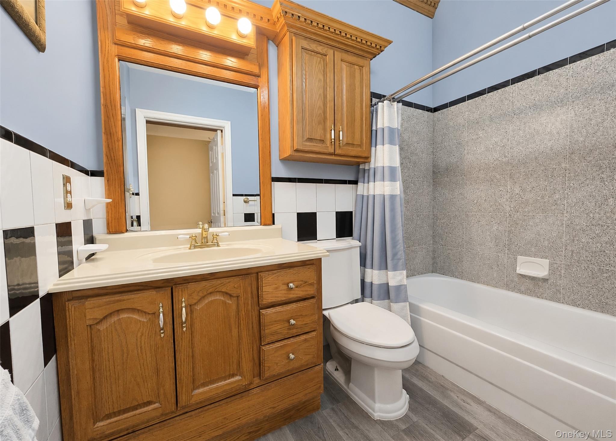 241 Terry Boulevard Property Photo 13