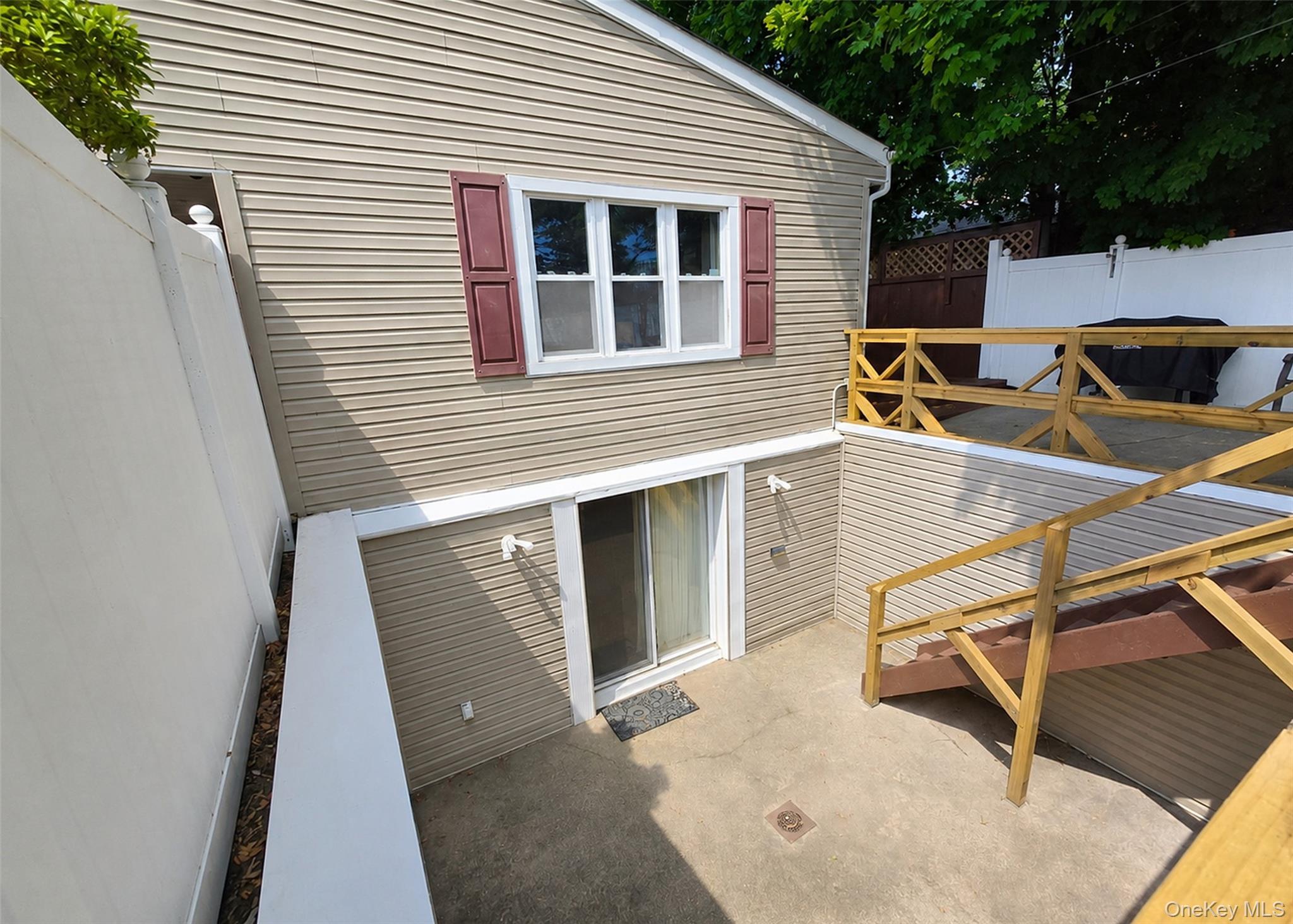 241 Terry Boulevard Property Photo 25