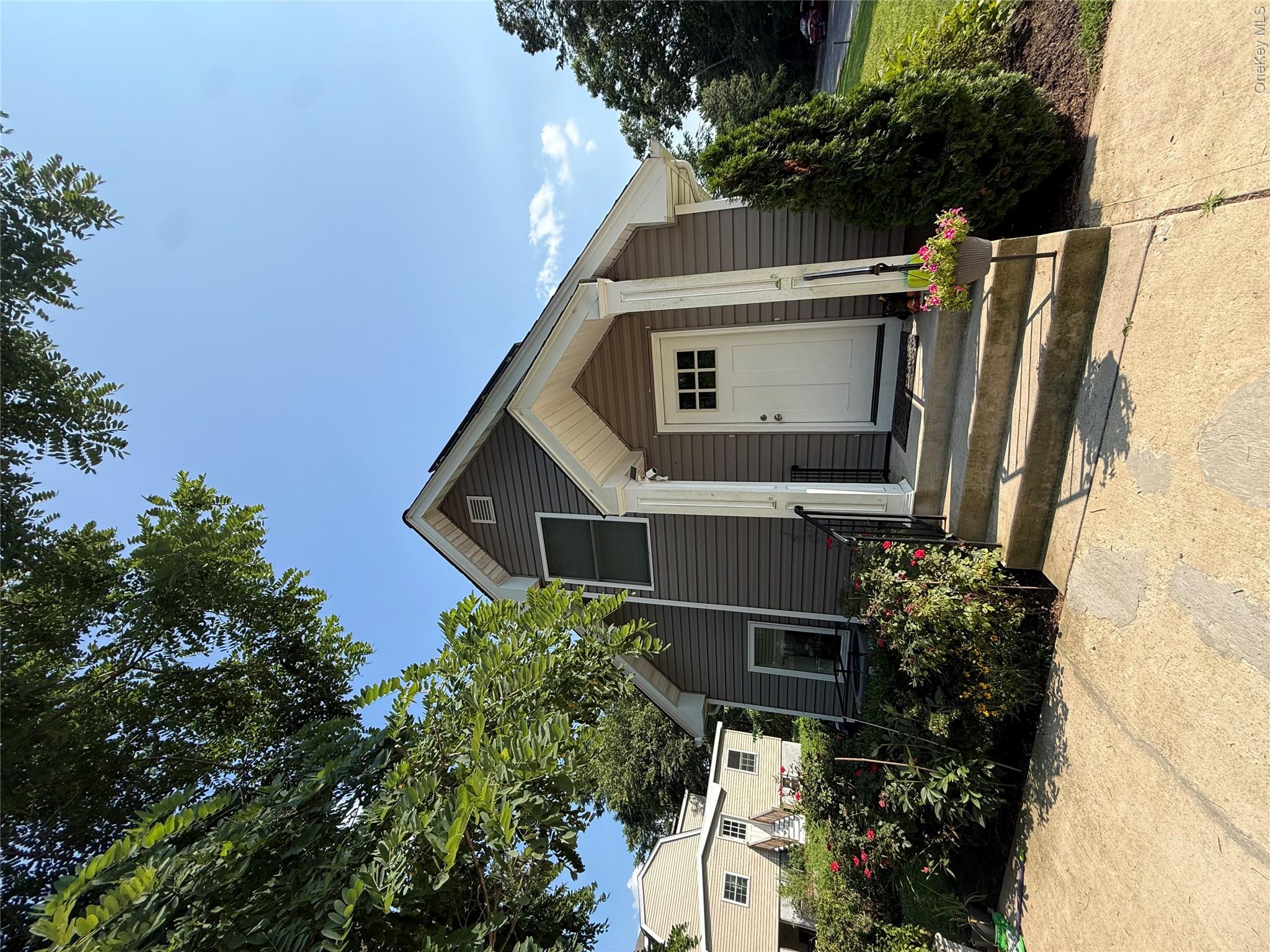 16 Oak Avenue Property Photo 1