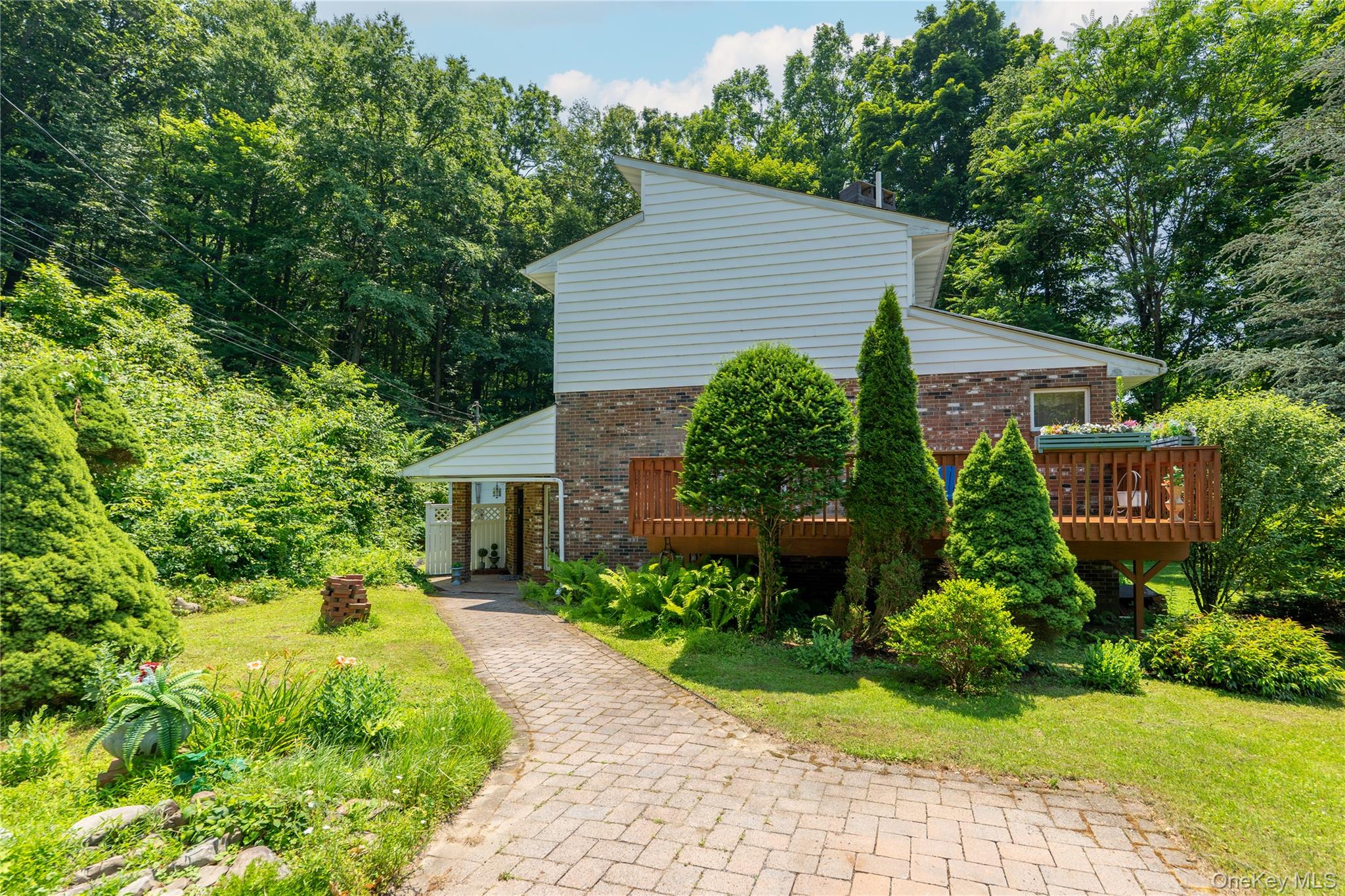 212 Old Dutch Hollow Road Property Photo 2