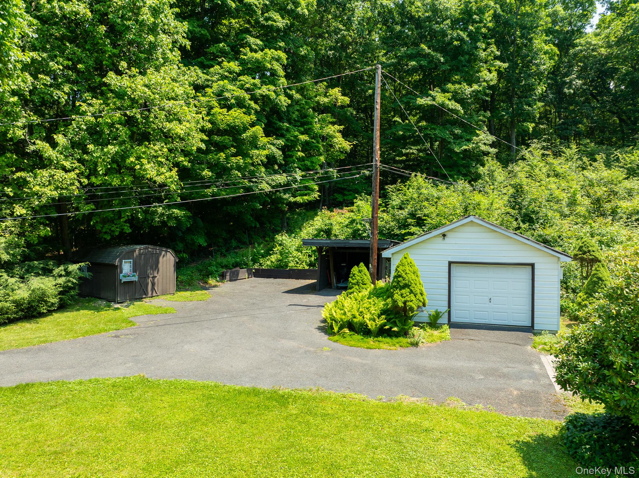 212 Old Dutch Hollow Road Property Photo 4